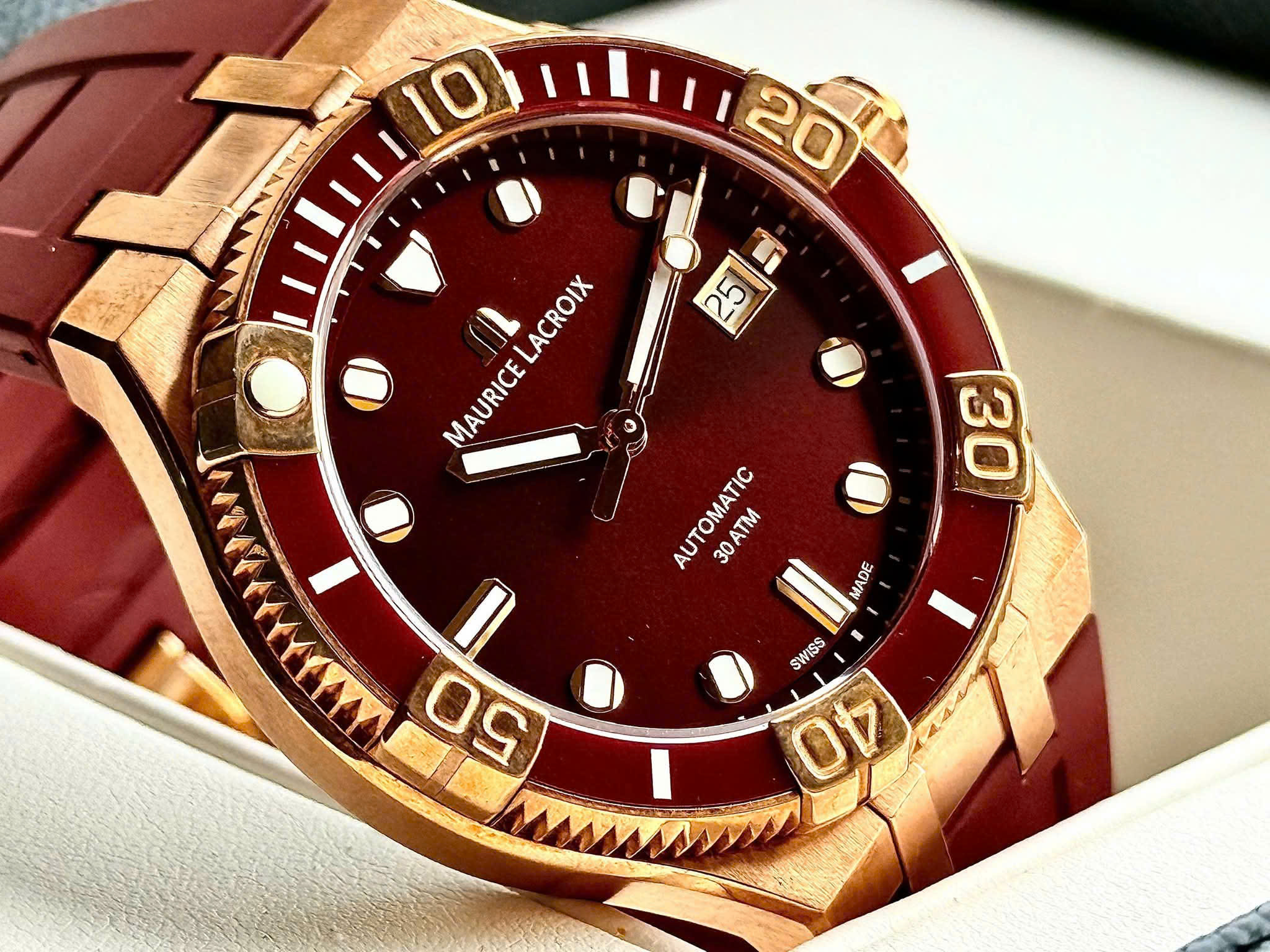 Ảnh 5 của ĐỒNG HỒ NAM Maurice Lacroix Quartz AI6058-BRZ6B-530-6 (  AI6058BRZ6B5306 )