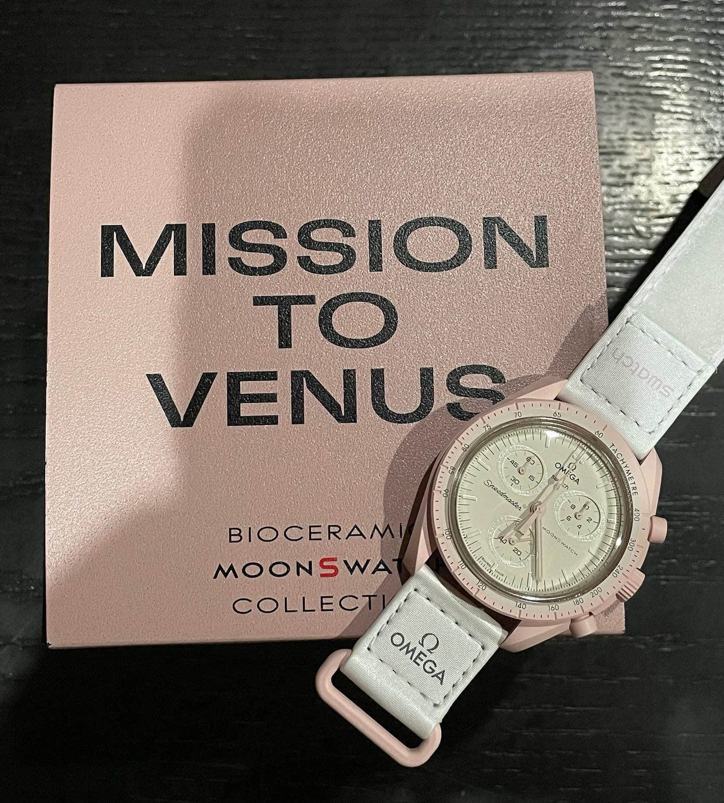 Ảnh 4 của Omega Swatch Mission To Venus Watch 42MM SO33P100