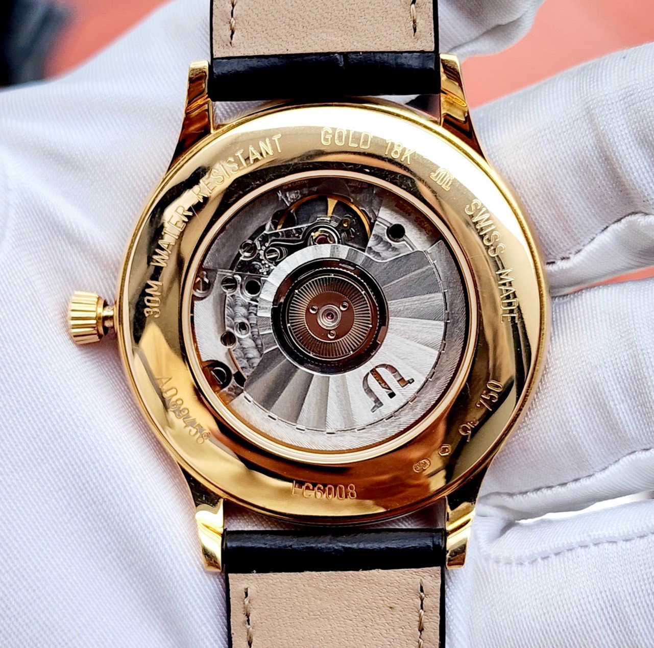 Ảnh 6 của [DEAL LƯỚT] (Đồng hồ nam) MAURICE LACROIX LESCLASSIQUE 18KT SOLID GOLD, NIỀNG KIM CƯƠNG LC6008-PG101-130 (USED) 40mm