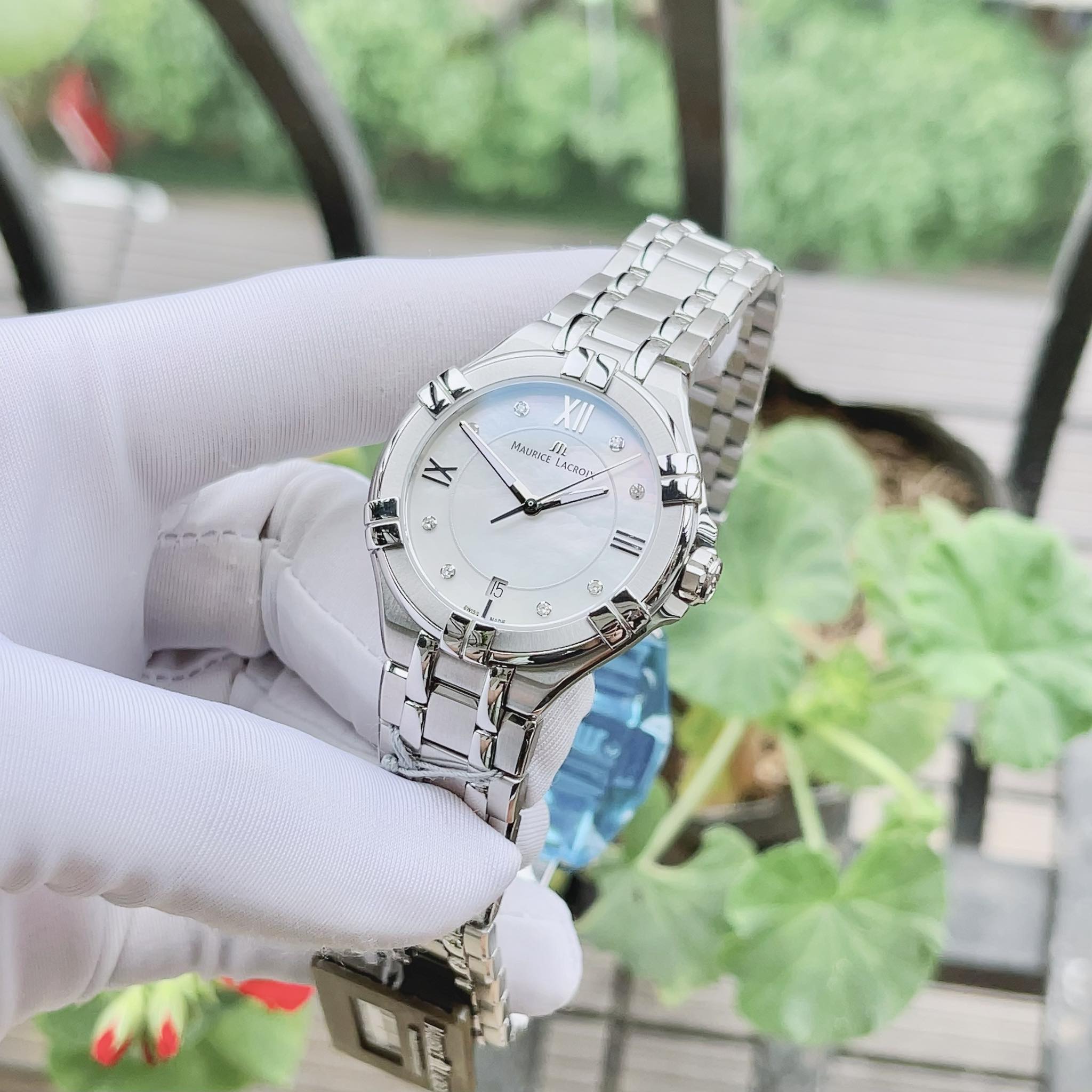 ĐỒNG HỒ NỮ Maurice Lacroix AIKON AI1006-SS002-170-1(AI1006SS0021701) Wristwatch for women size 35mm