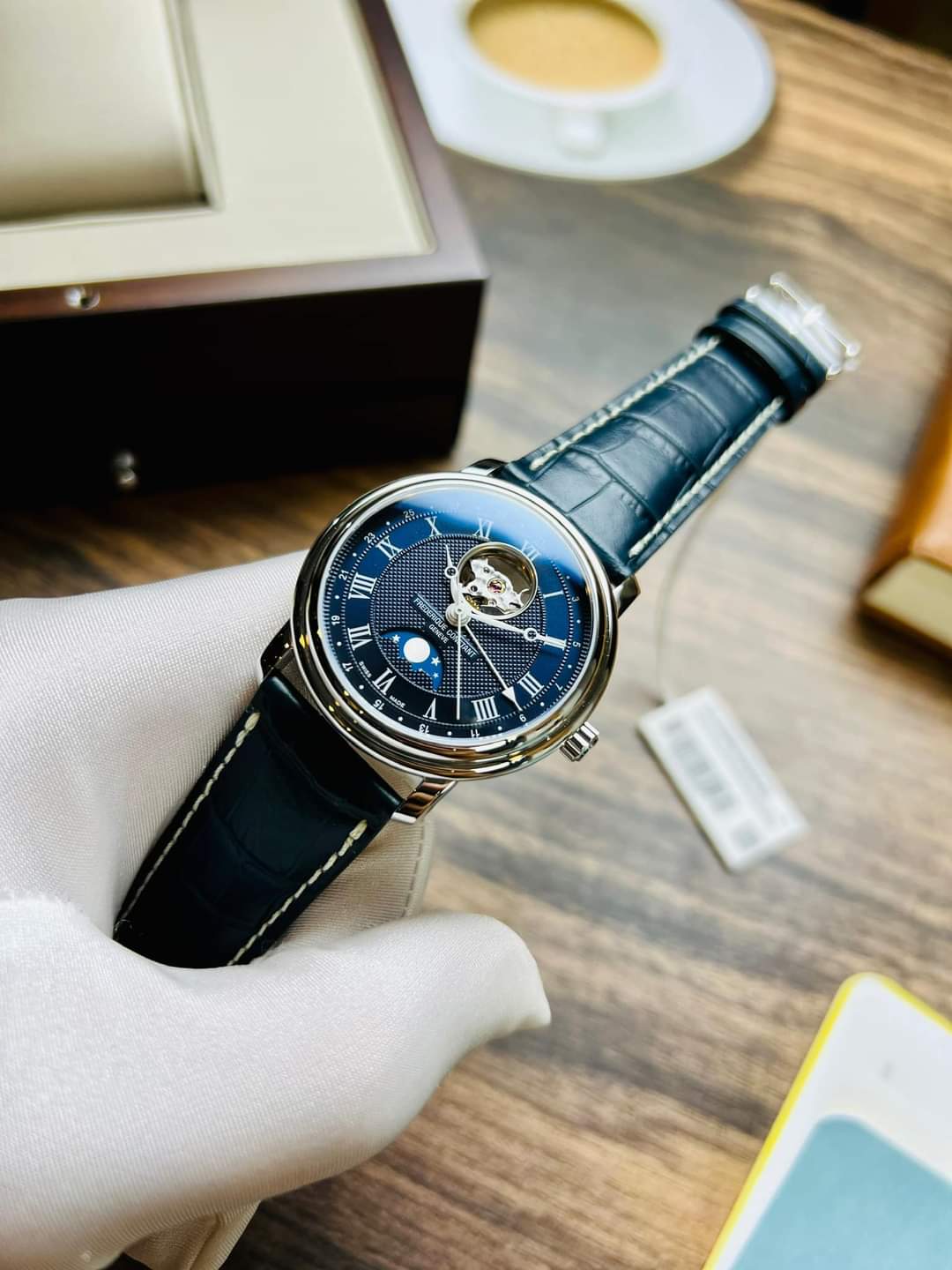 Ảnh 3 của (ĐỒNG HỒ NAM) (New) CLASSICS HEART BEAT MOONPHASE DATE FC-335MCNW4P26,