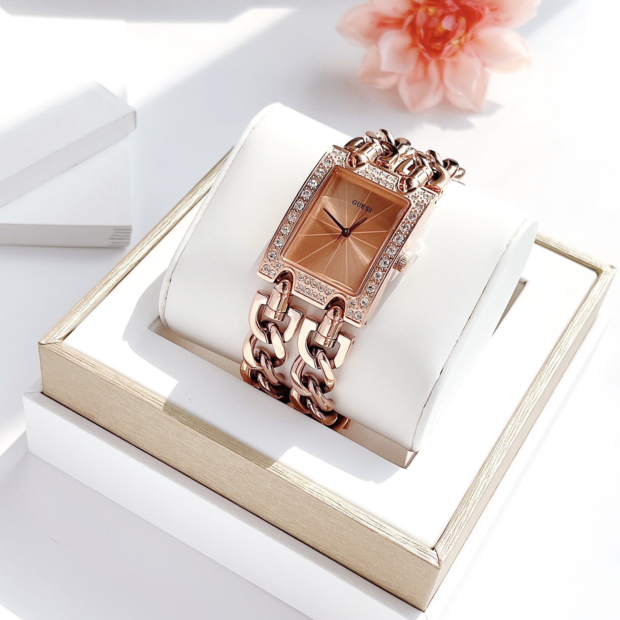 Ảnh 2 của (ĐỒNG HỒ NỮ) GUESS U0072L3 Brilliance on Links Women's Watch 28mm