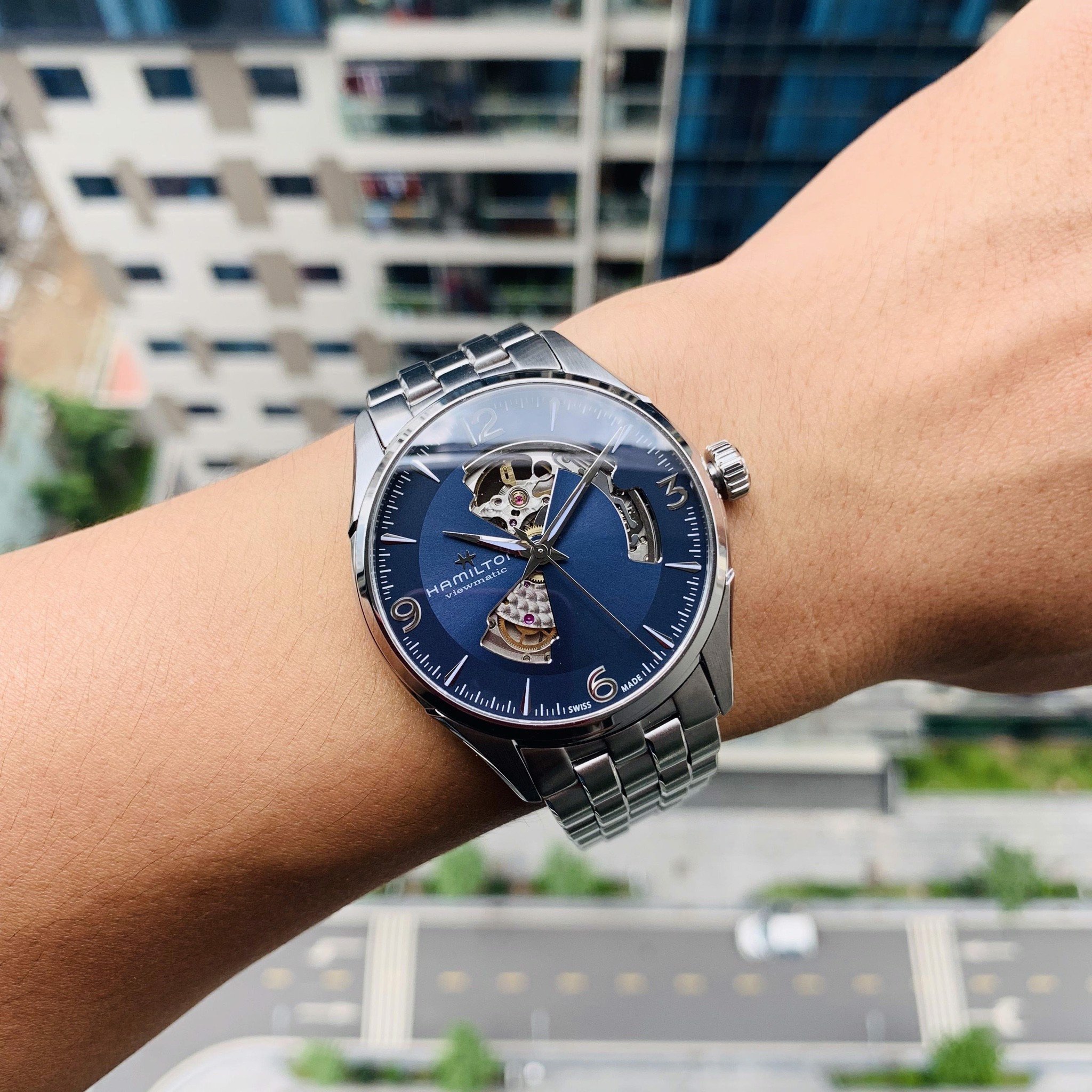 Ảnh 2 của [LƯỚT] Hamilton Jazzmaster Open Heart Blue 42mm H32705141 fullbox đẹp Nam Tính- Xanh hút mắt