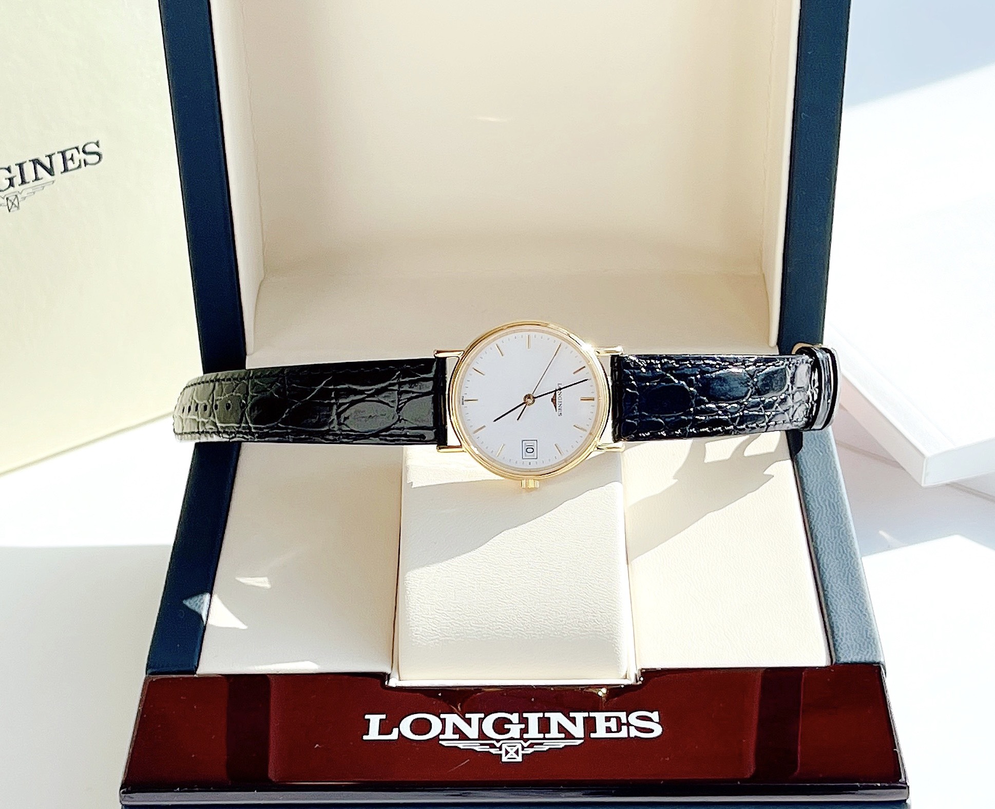 Ảnh 3 của (ĐỒNG HỒ NỮ) Longines Presence L4.320.2.12.2 (L43202122) Watch 30mm