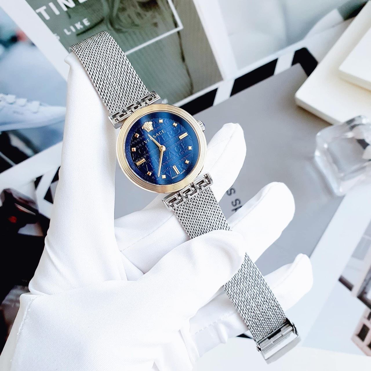 Ảnh 5 của (ĐỒNG HỒ NỮ) Versace Meander VELW00520 Case Gold 37mm