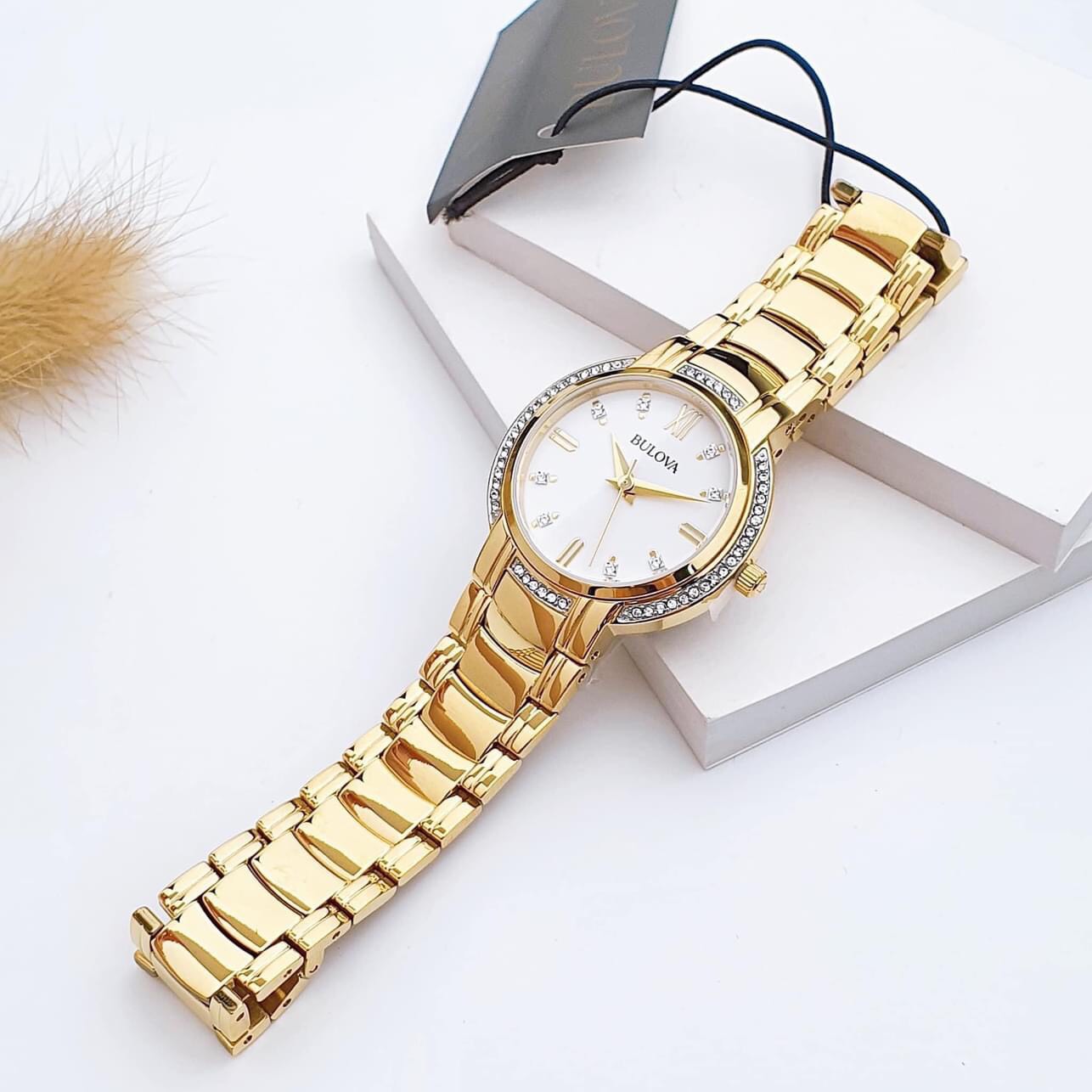 Ảnh 3 của (ĐỒNG HỒ NỮ) BULOVA CRYSTAL 98L280 QUARTZ GOLD TONE 26MM