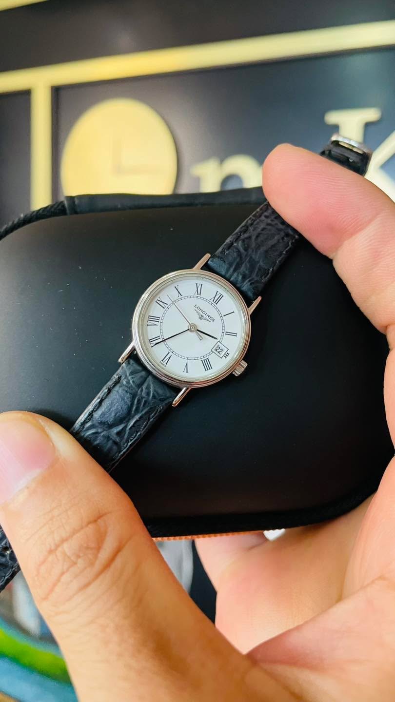 Ảnh 5 của ( Rẻ ) Longines Quartz Les Grandes Classicques L4.220.4.11.2 (L42204112)