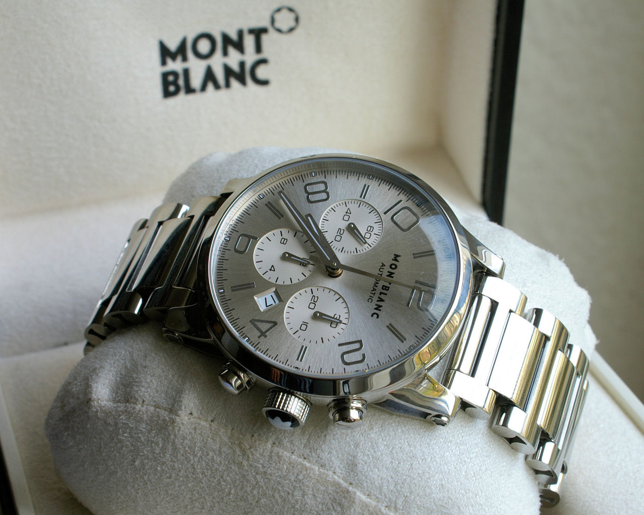 Ảnh 3 của [Deal Lướt] Montblanc Timewalker Stainless Steel Mens Watch 43mm