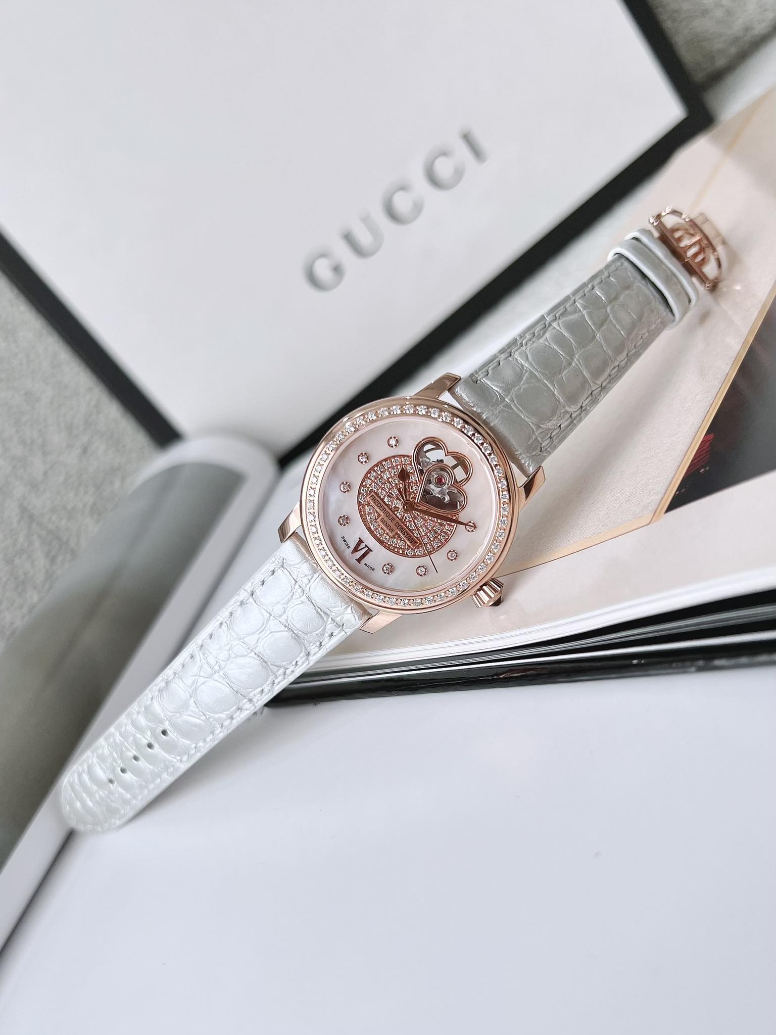Ảnh 2 của (ĐỒNG HỒ NỮ) FREDERIQUE CONSTANT DOUBLE HEARTBEAT FC-310CDHB2PD4 (FC310CDHB2PD4) 34mm