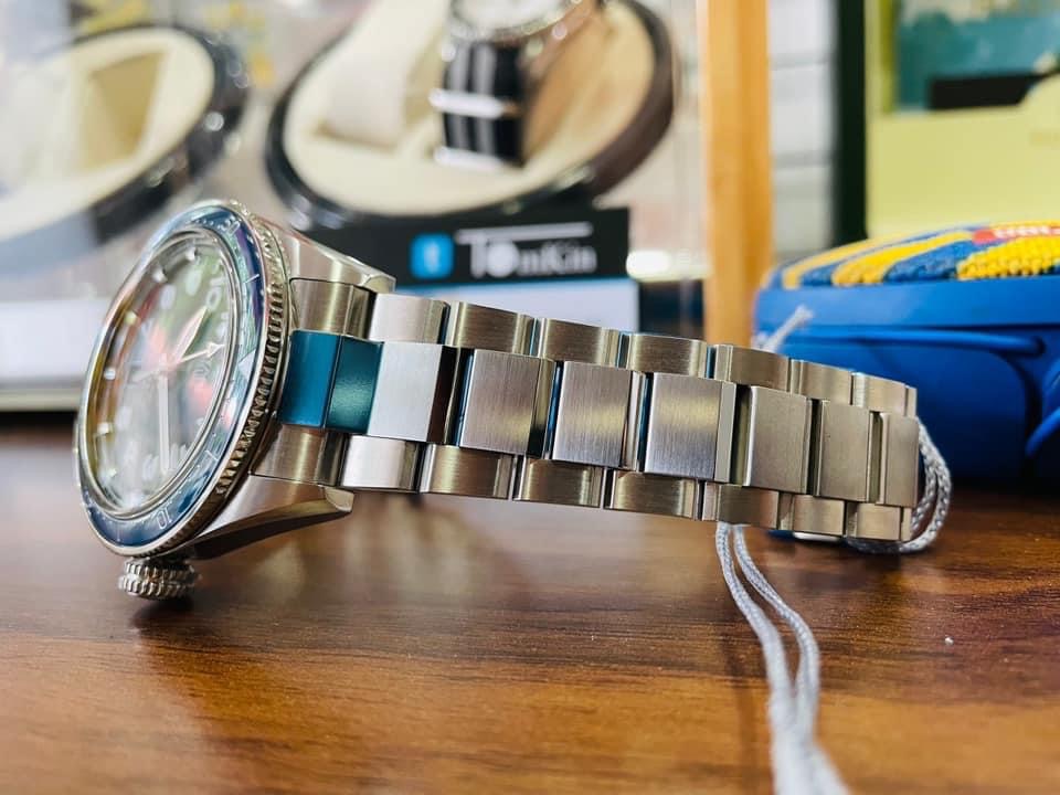 Ảnh 4 của [DEAL LƯỚT] TAG HEUER Autavia Automatic Smoky Blue Dial Watch WBE5116.EB0173 Đa Năng-Chất Ngất (SIÊU LƯỚT)