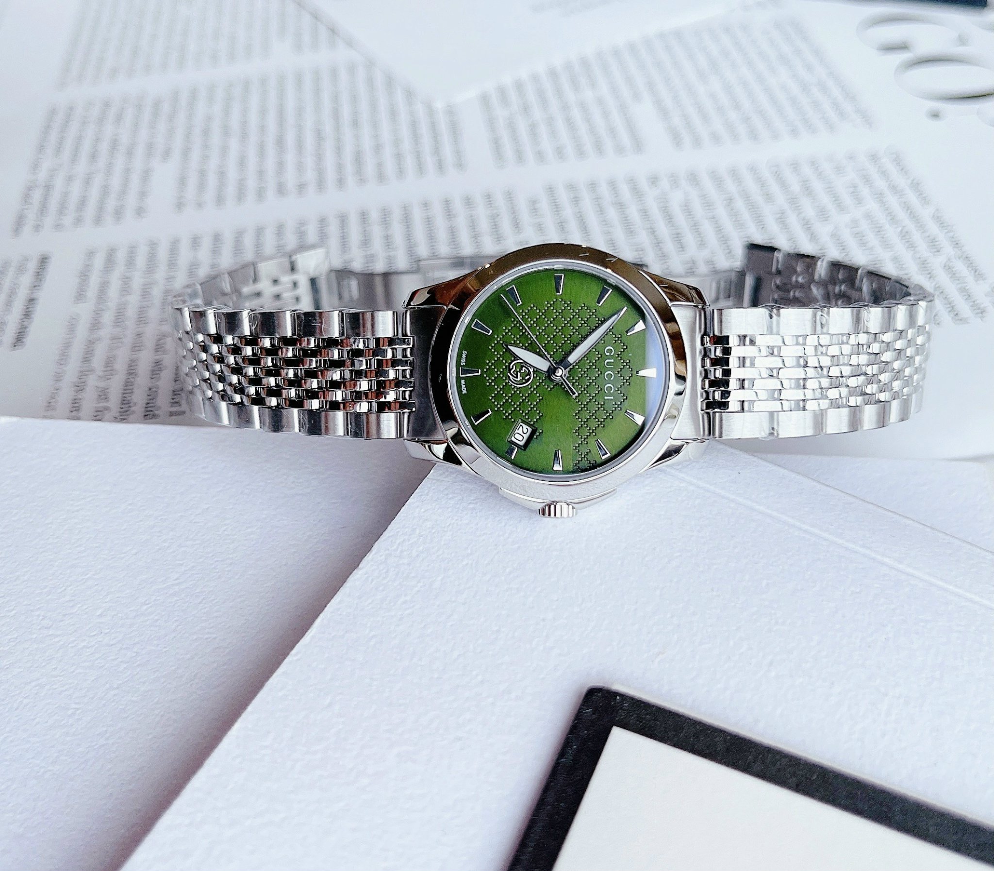 Ảnh 2 của (ĐỒNG HỒ NỮ) Gucci G Timeless Green Dial Silver Watch YA1265008 28mm