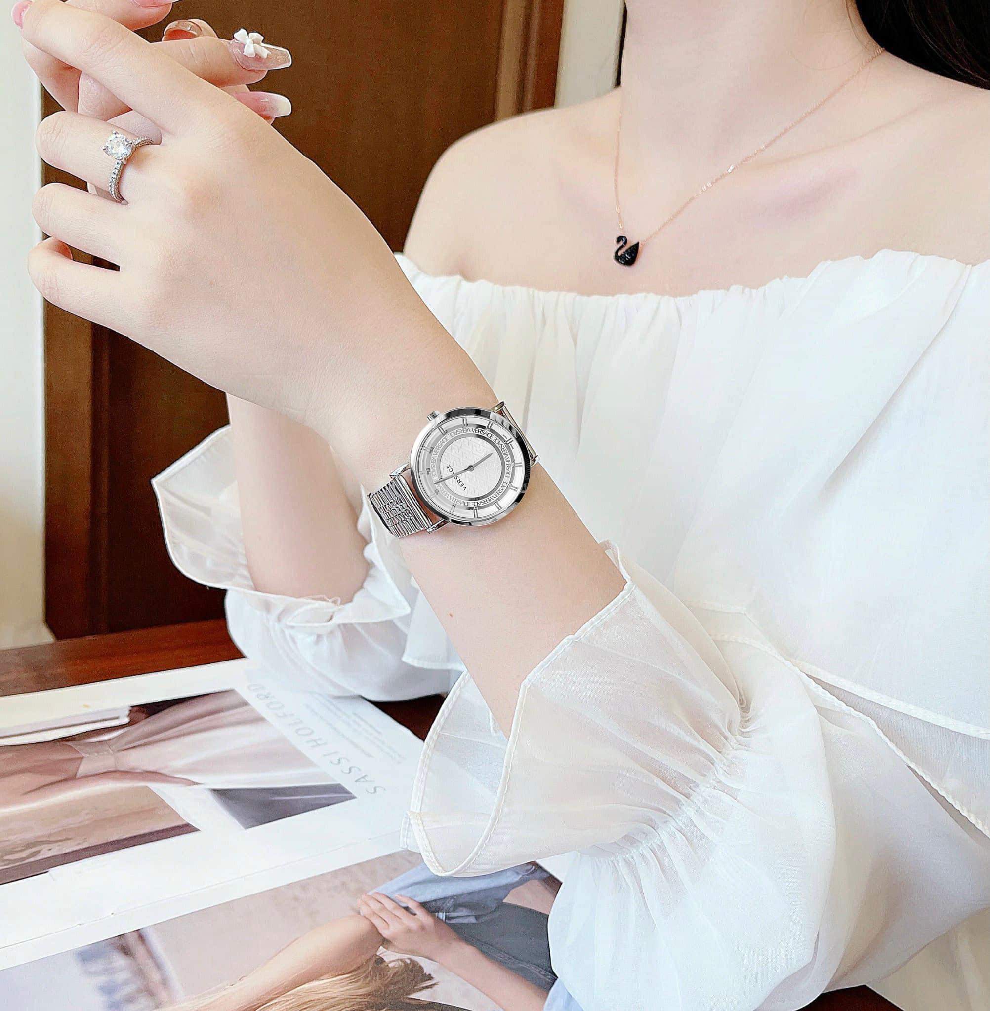 Ảnh 6 của (ĐỒNG HỒ NỮ) VERSACE NEW GENERATION VE3M00422 QUARTZ SILVER TONE 36mm