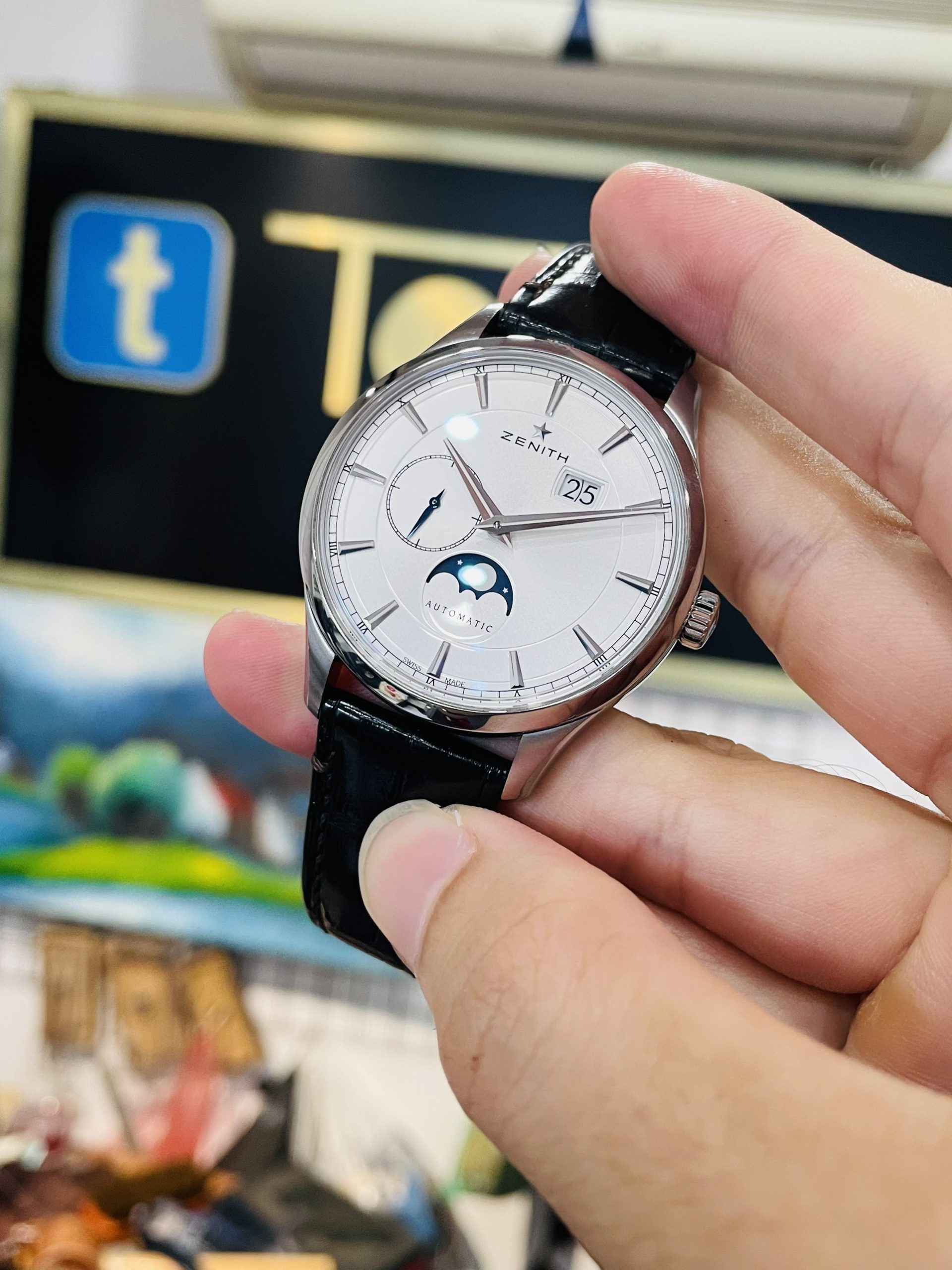 Ảnh 3 của [Deal Lướt] Zenith Captain Moonphase Automatic Men's Watch 03214369101C498