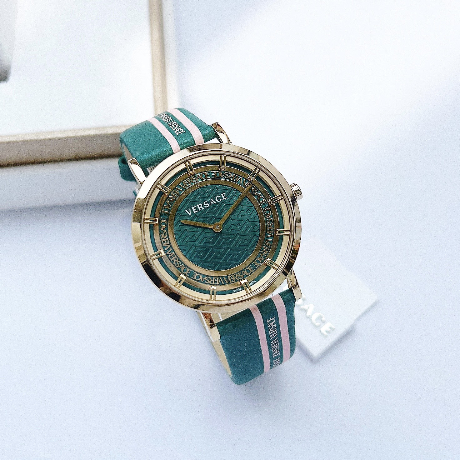 (ĐỒNG HỒ NỮ) Versace New Generation Quartz Green Dial VE3M00322 watch 36MM