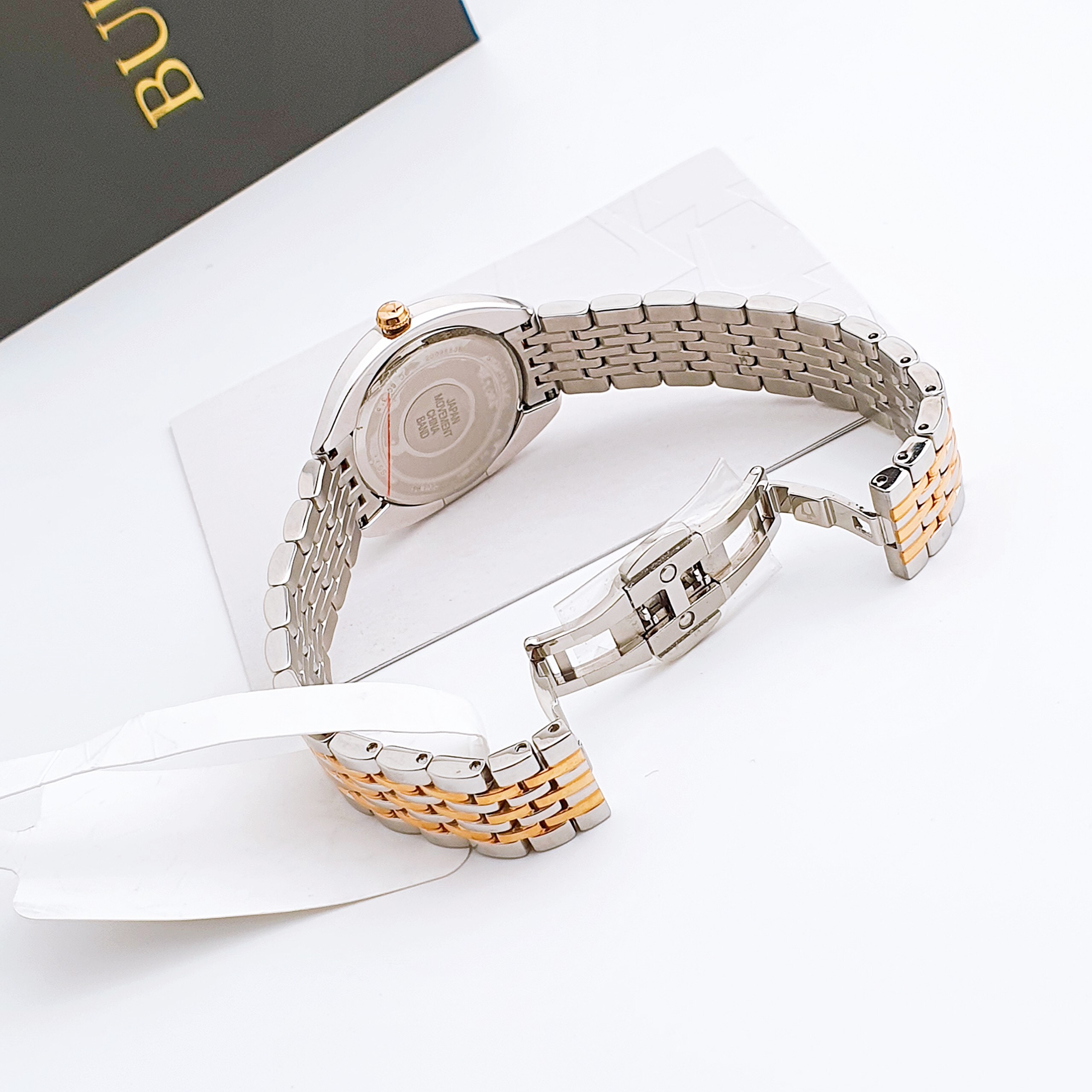Ảnh 5 của (ĐỒNG HỒ NỮ) Bulova Curved Diamond Watch 98R230 30mm
