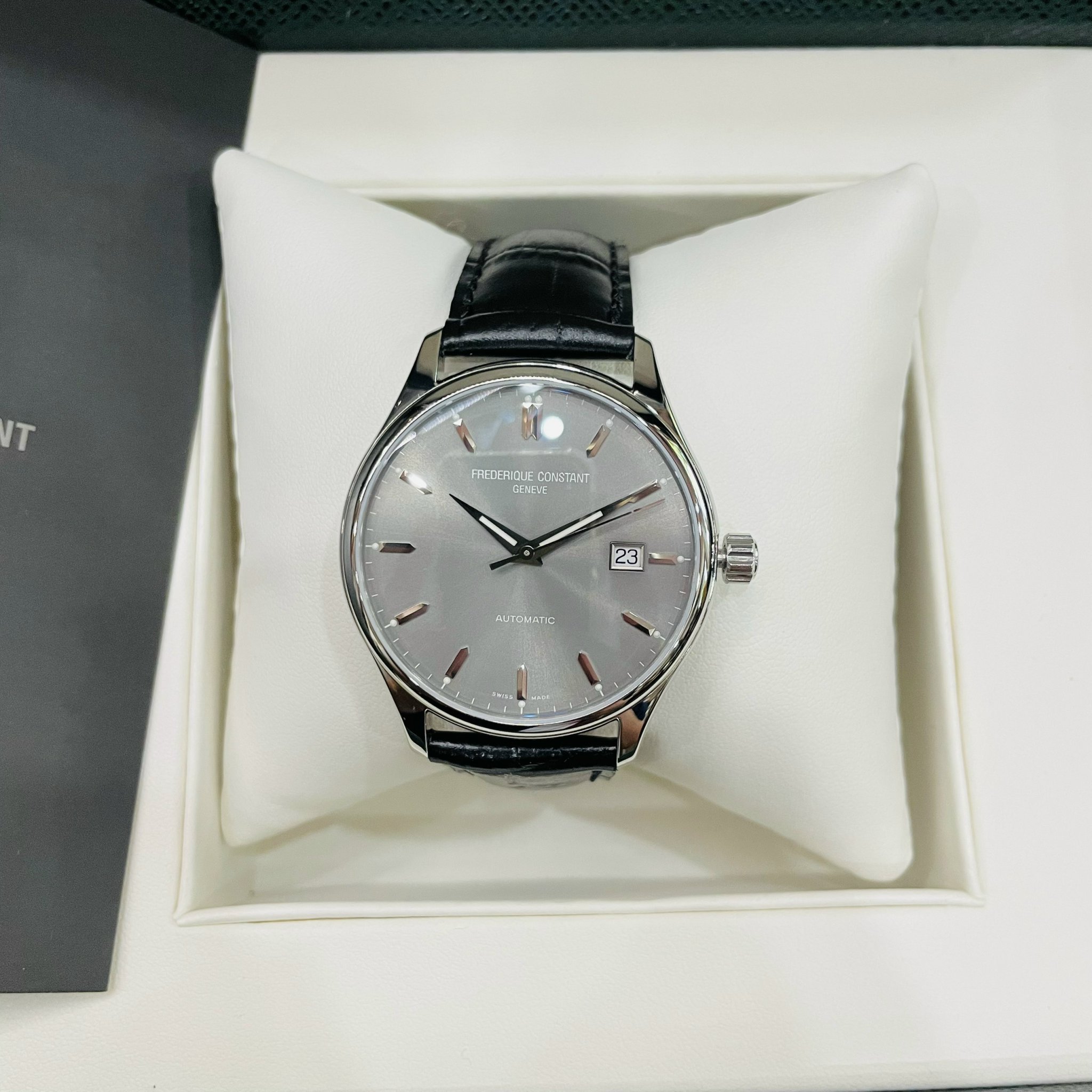Ảnh 2 của (ĐỒNG HỒ NAM) FREDERIQUE CONSTANT FC-303LGS5B6 (FC303LGS5B6) FC303LGS5B6 CLASSIC INDEX WATCH 40MM