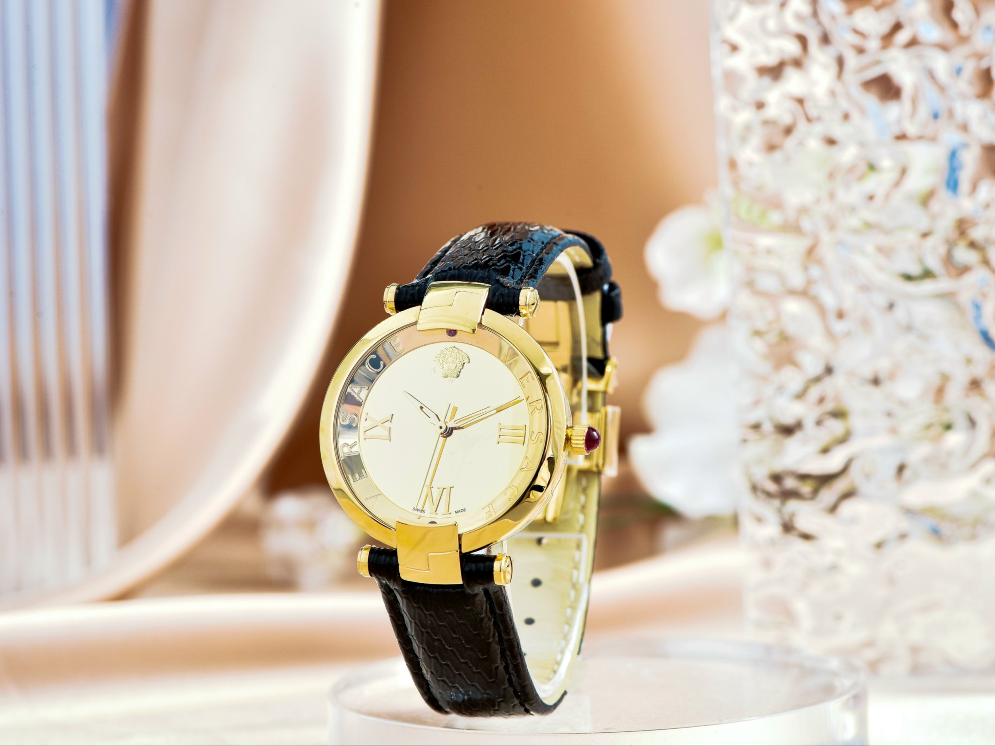 Ảnh 4 của Đồng hồ Nữ VERSACE VEAI00219 Revive Mirror Dial Black Leather Ladies Watch