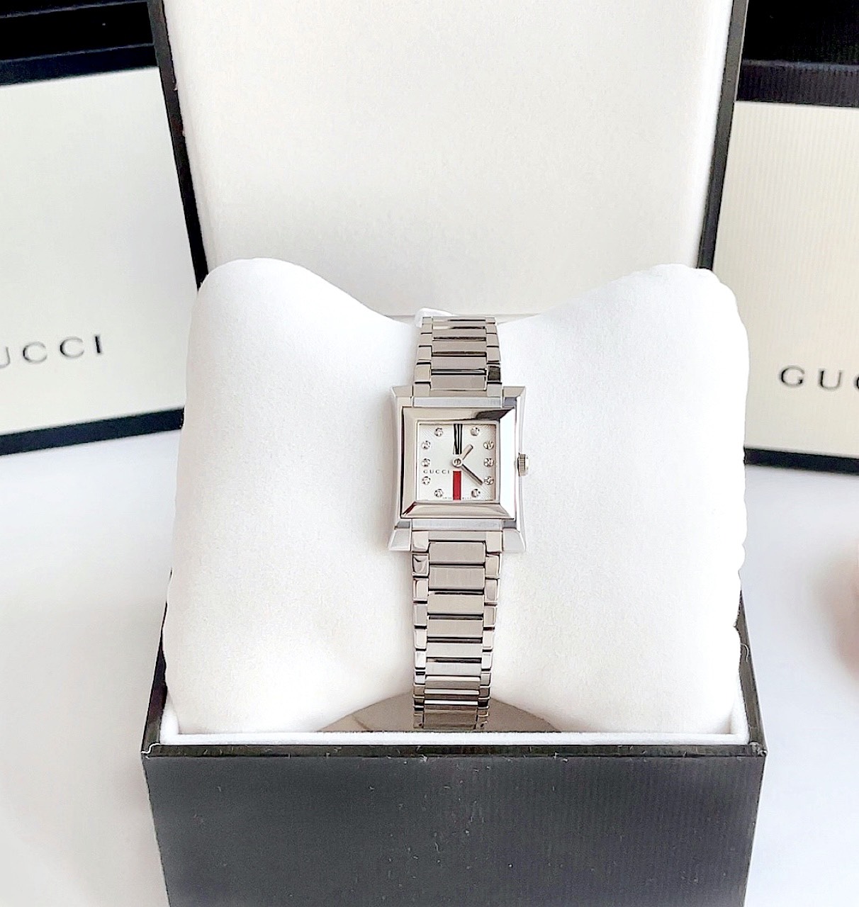 (ĐỒNG HỒ NỮ) Gucci YA111503 Watch Guccio White Dial Watch 25x23MM(~32mm tròn)