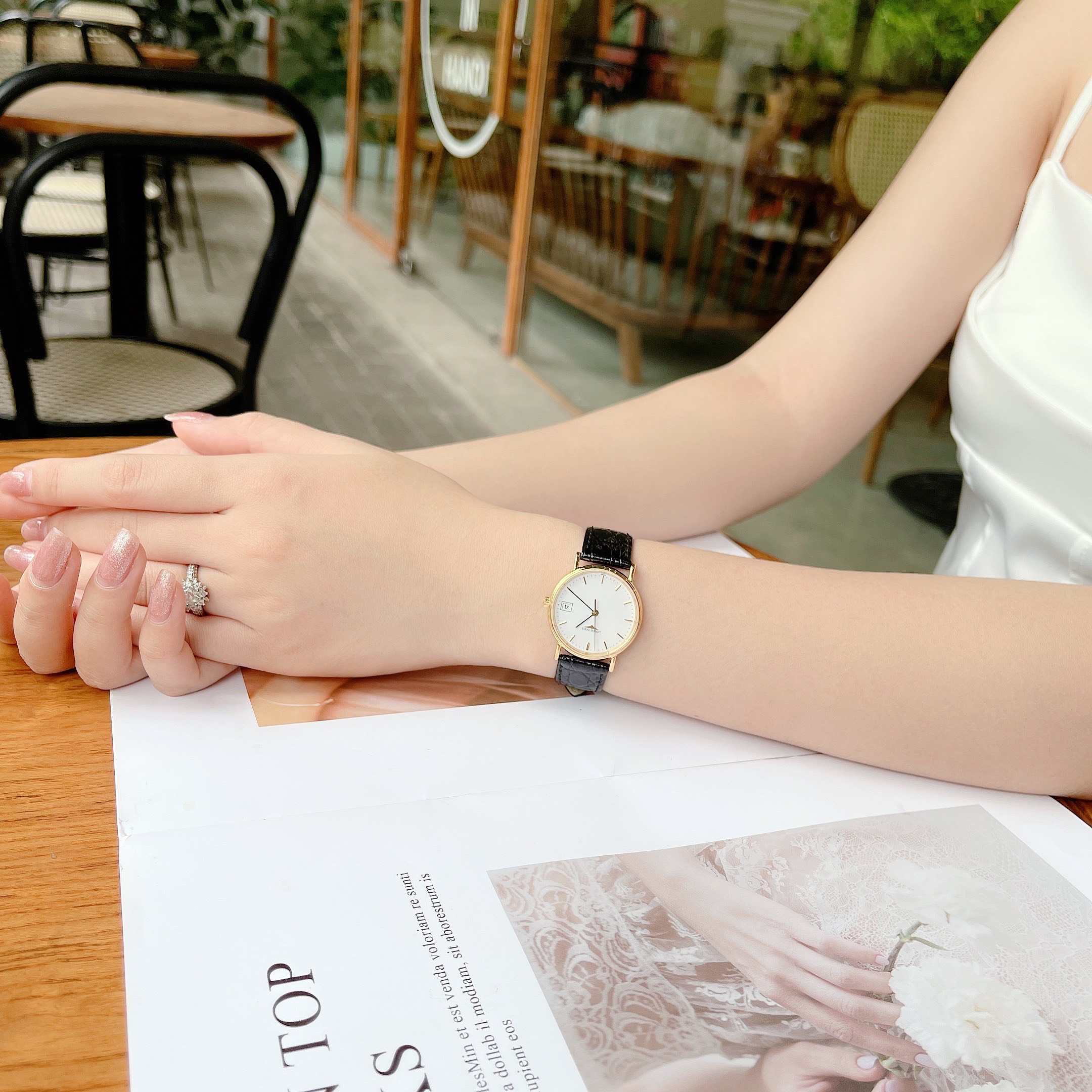 Ảnh 5 của (ĐỒNG HỒ NỮ) Longines Presence L4.320.2.12.2 (L43202122) Watch 30mm