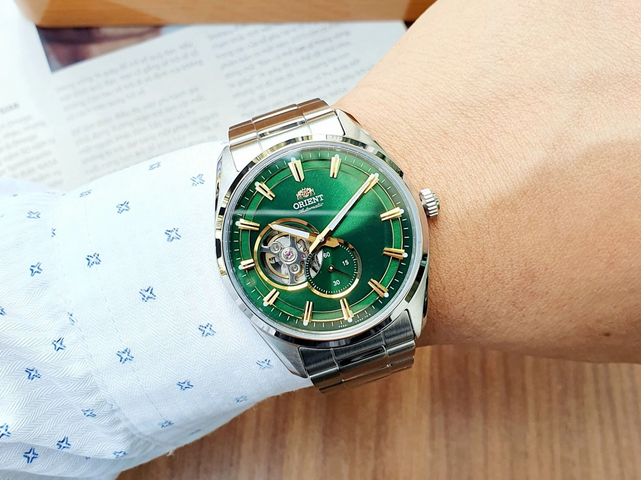 Ảnh 2 của (ĐỒNG HỒ NAM) Orient Semi Skeleton Small Second RA-AR0008E10B ( RN-AR0008E )