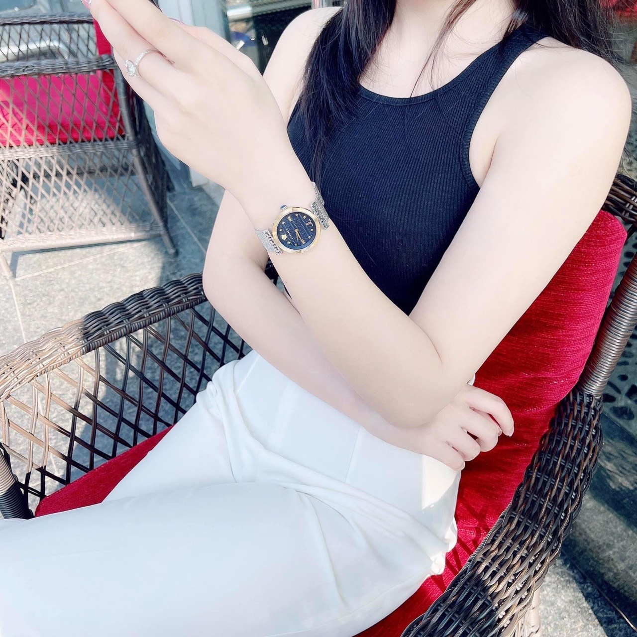 Ảnh 6 của (ĐỒNG HỒ NỮ) Versace Meander VELW00520 Case Gold 37mm