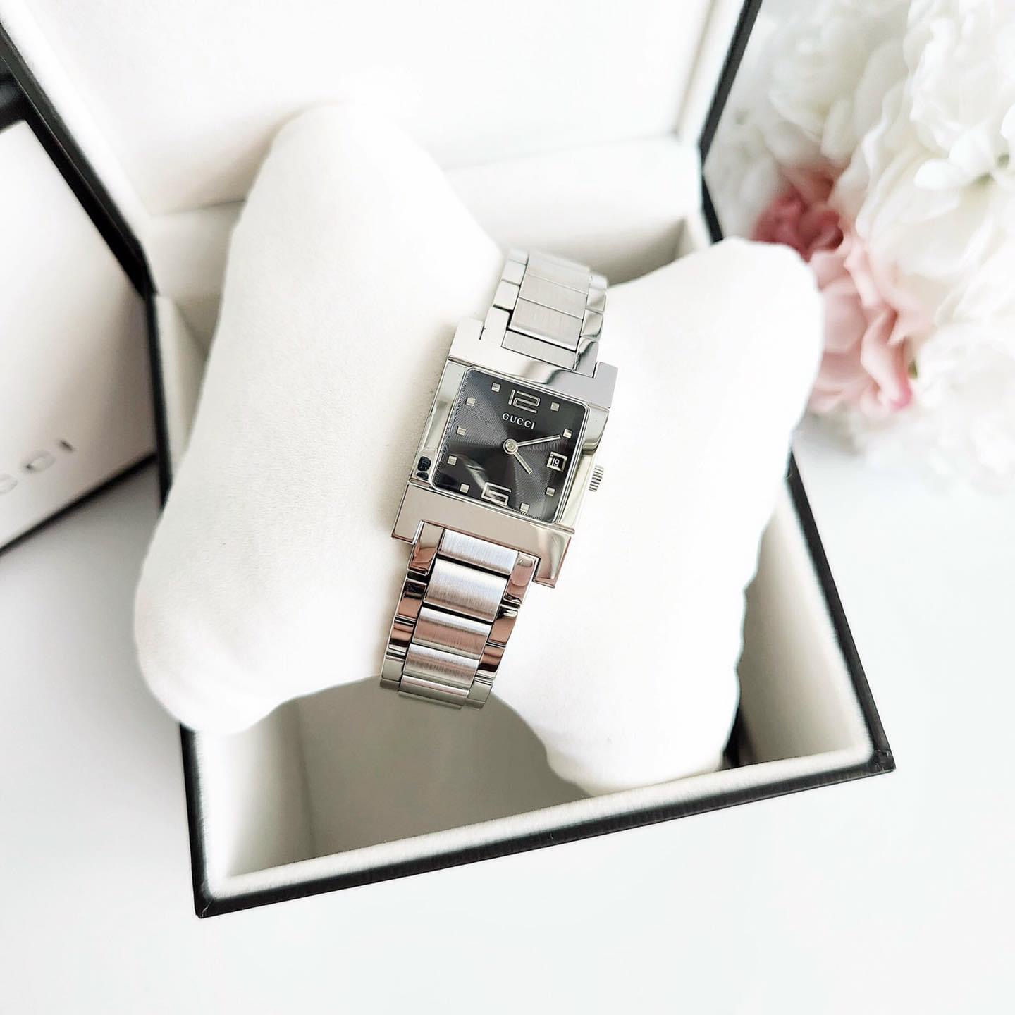 Ảnh 2 của (ĐỒNG HỒ NỮ) GUCCI Watch Analog Quartz 7700L Square Silver Stainless Steel Dial Black Logo Da