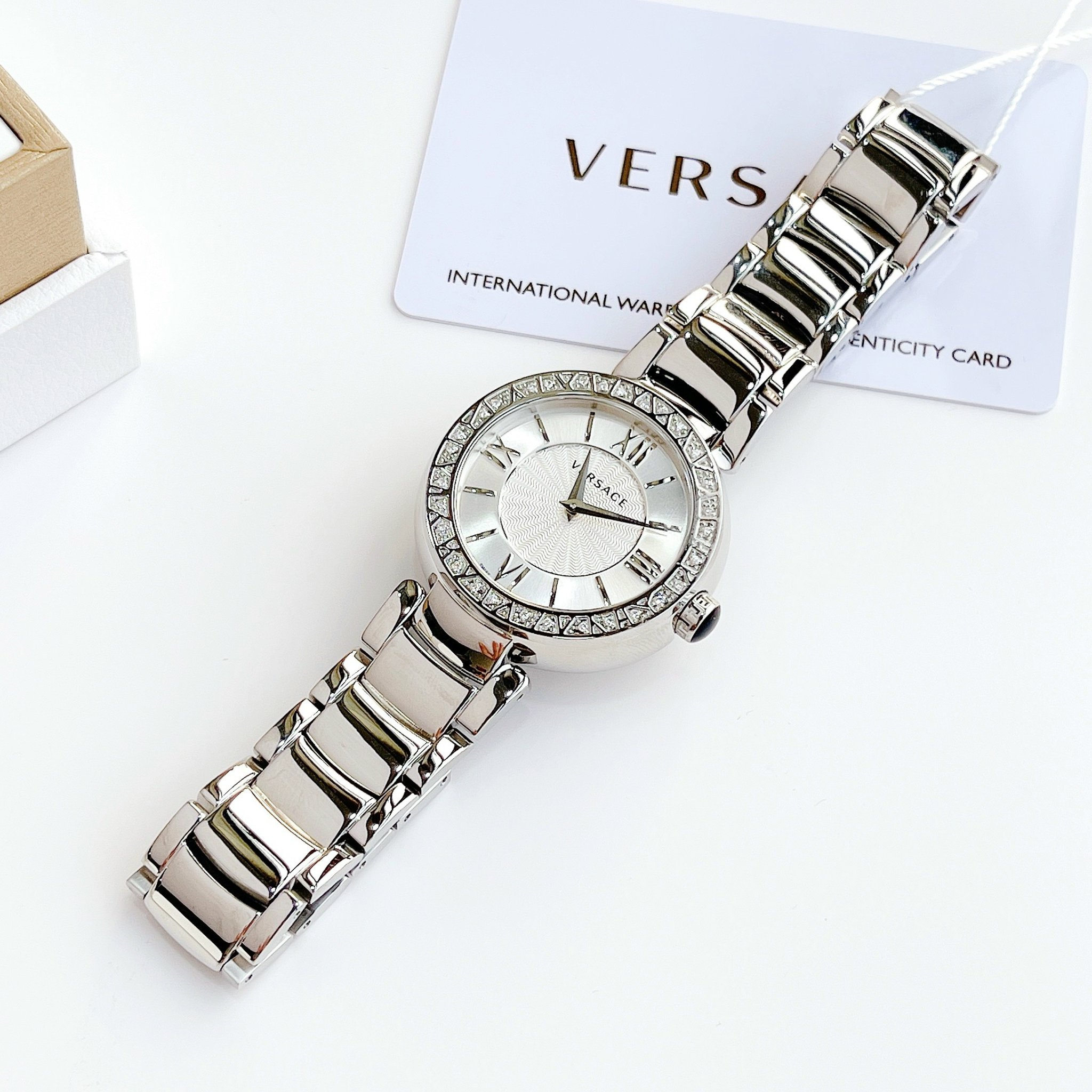 Ảnh 2 của Đồng hồ Nữ Versace VNC160015 Leda Ladies Watch 38mm 5ATM