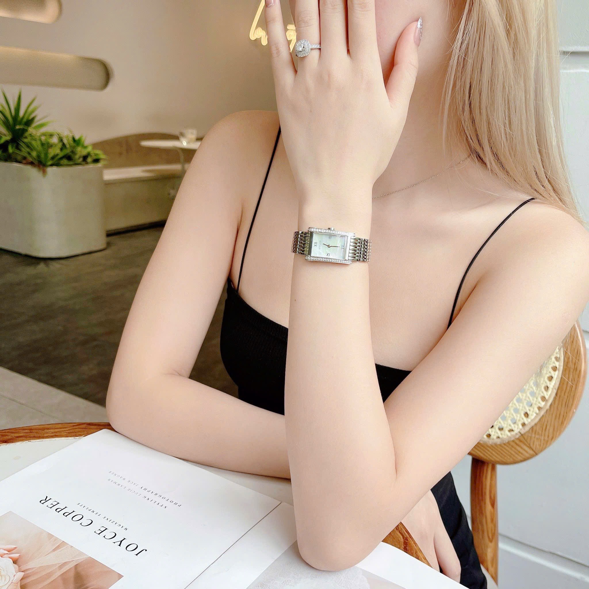 Ảnh 3 của (ĐỒNG HỒ NỮ) Gucci YA086406 Diamond 8600 Collection