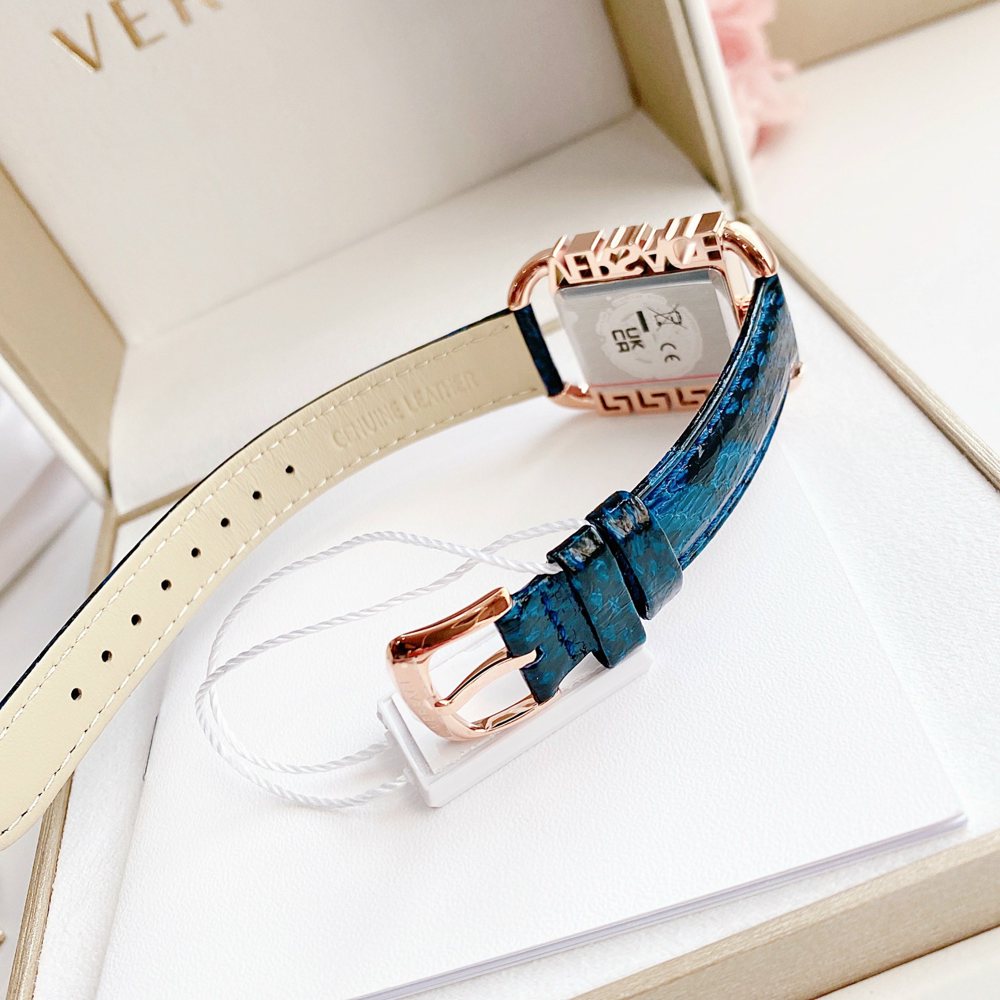 Ảnh 7 của (ĐỒNG HỒ NỮ) Versace Flair Quartz Blue Dial Ladies Watch VE3B00322