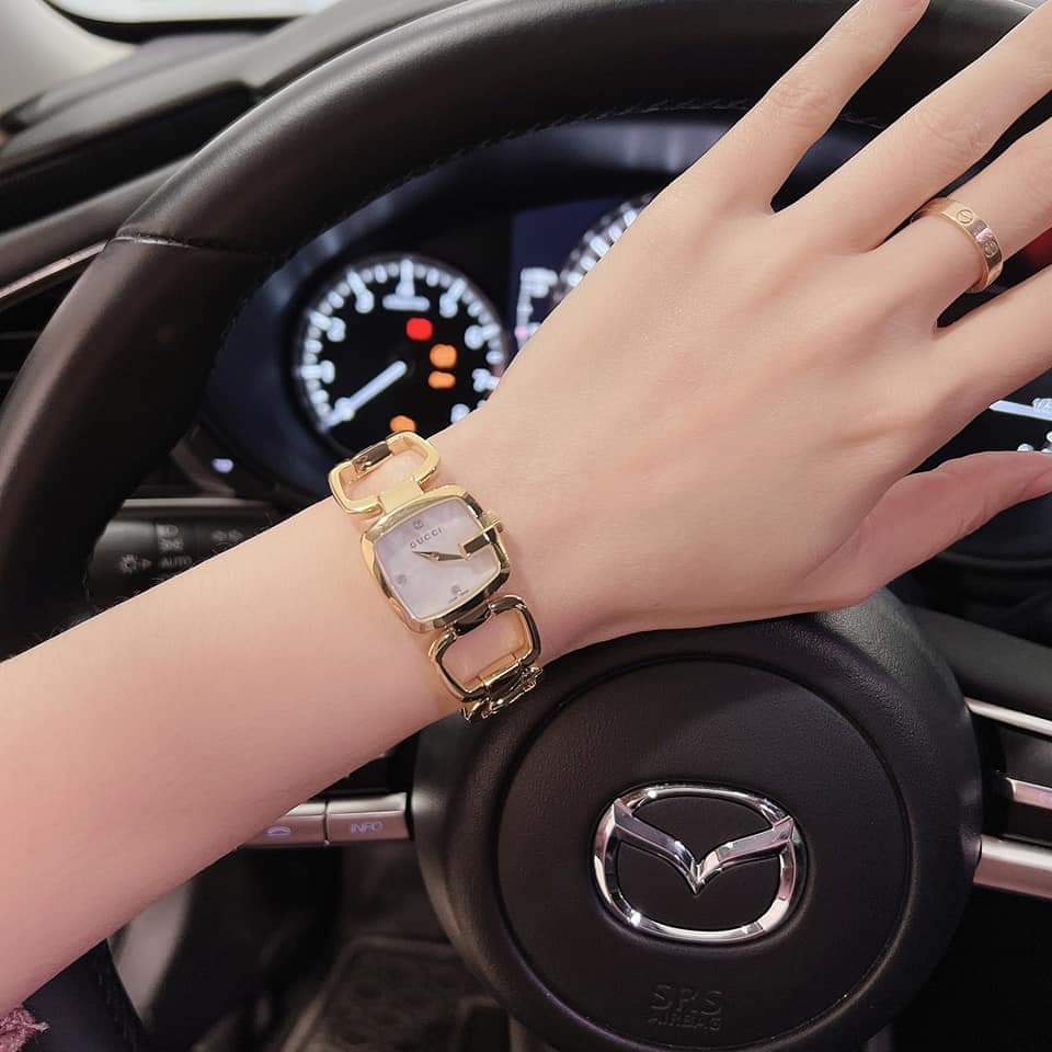 Ảnh 4 của (ĐỒNG HỒ NỮ) Gucci G-Gucci Mother of Pearl Dial Gold Tone YA125513 23x24mm (~30mm tròn)