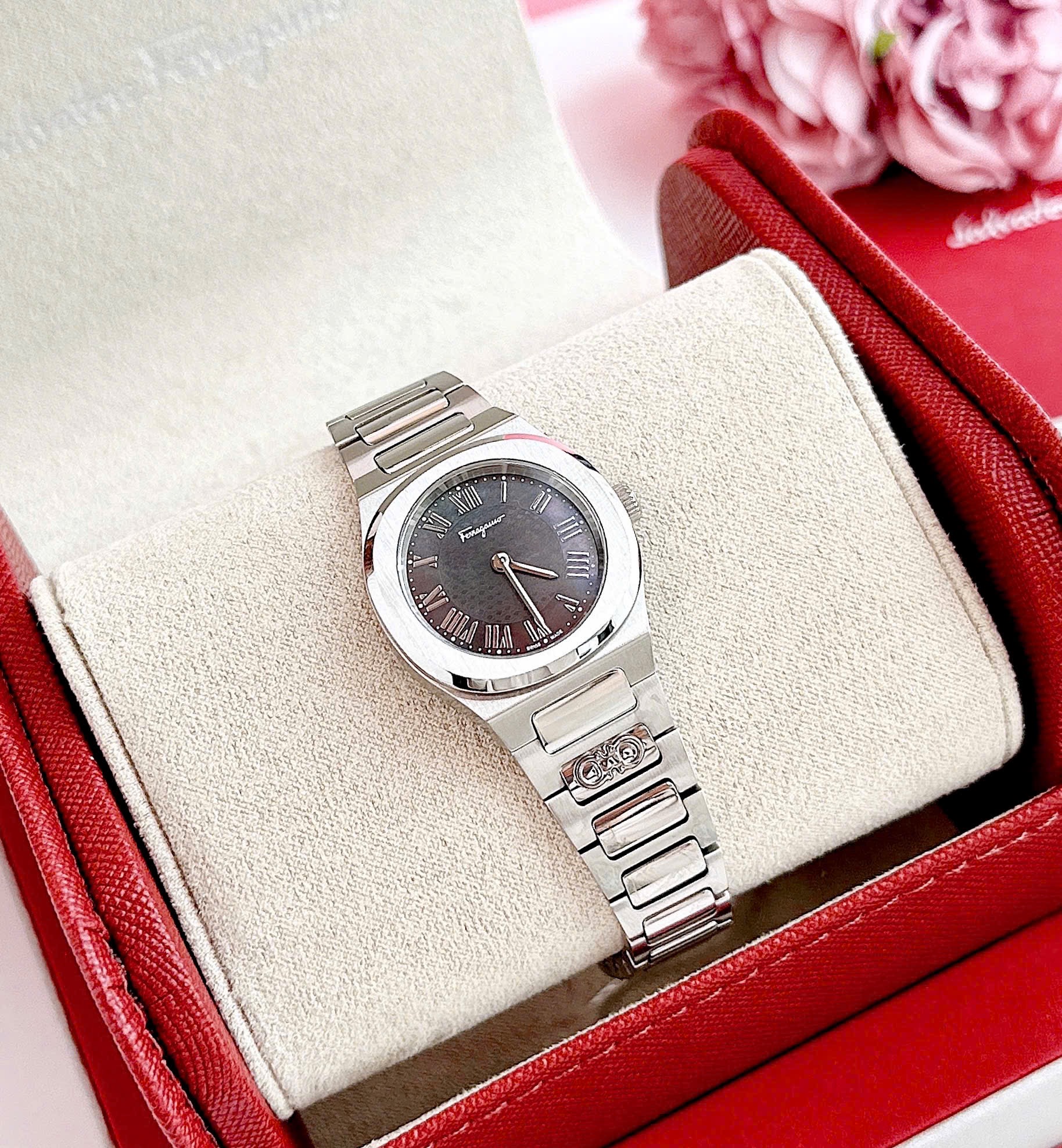 Ảnh 3 của ( ĐỒNG HỒ NỮ )  Salvatore Ferragamo Elliptical SFKQ00123