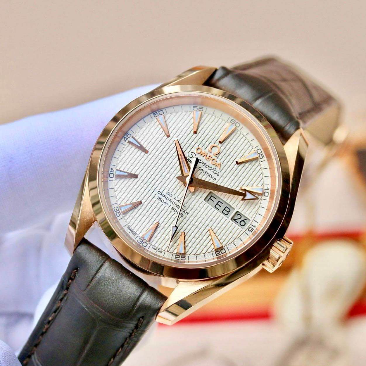 Ảnh 9 của (ĐỒNG HỒ NAM) (New) Omega 23153392202001 - Seamaster Aqua Terra Annual Calendar 231.53.39.22.02.001