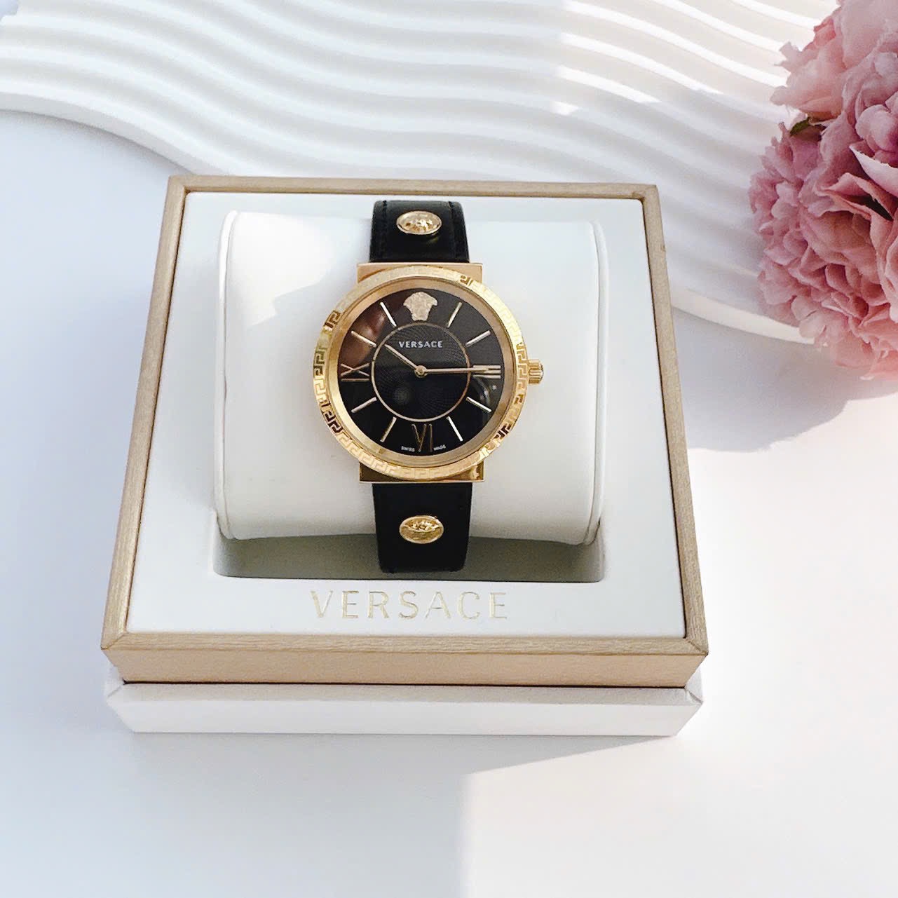 ĐỒNG HỒ NỮ Versace Tribute VEVF00420 36mm