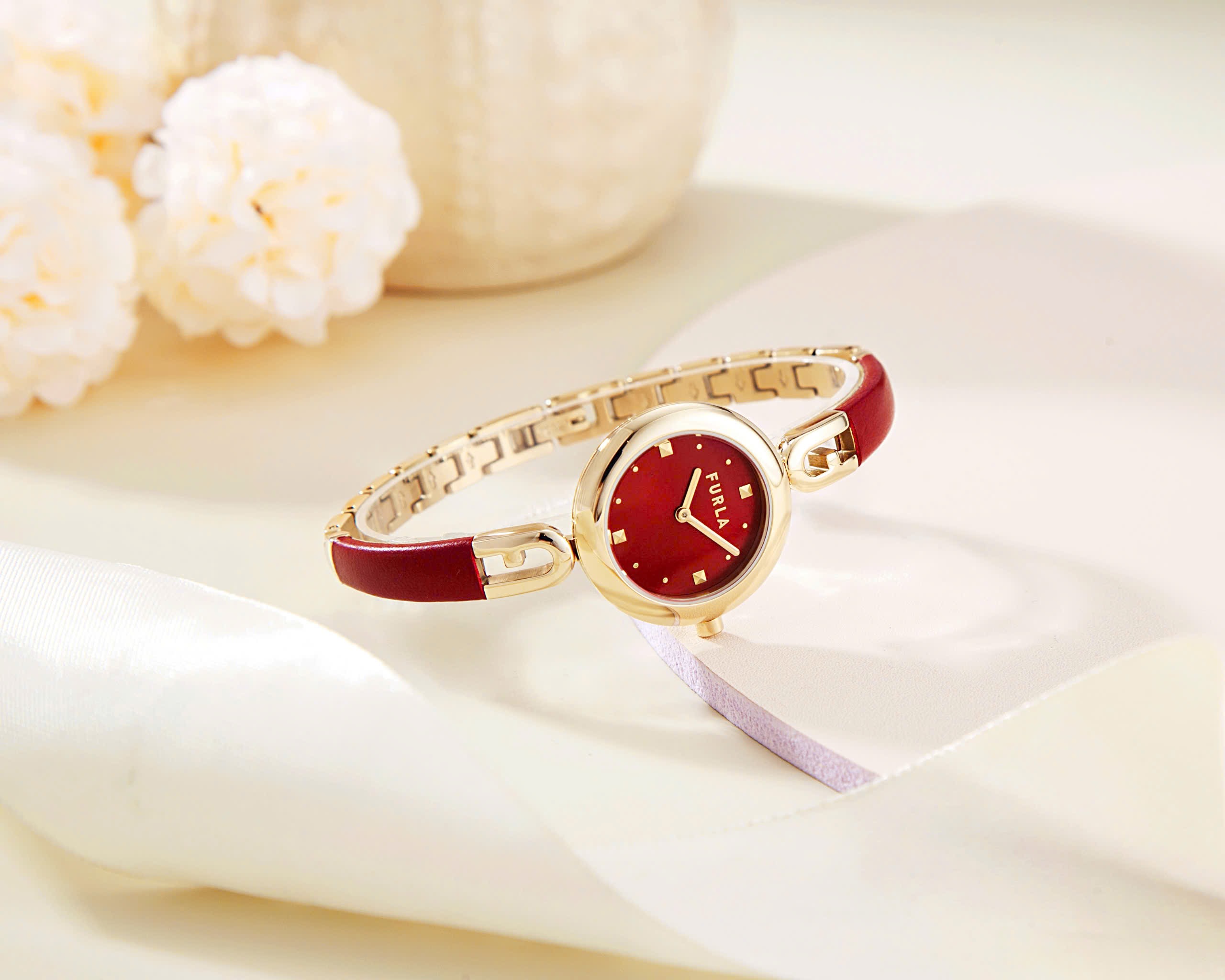 Ảnh 6 của ( ĐỒNG HỒ NỮ ) Furla WW00010010L2 Bangle Red Women’s Watch 28mm