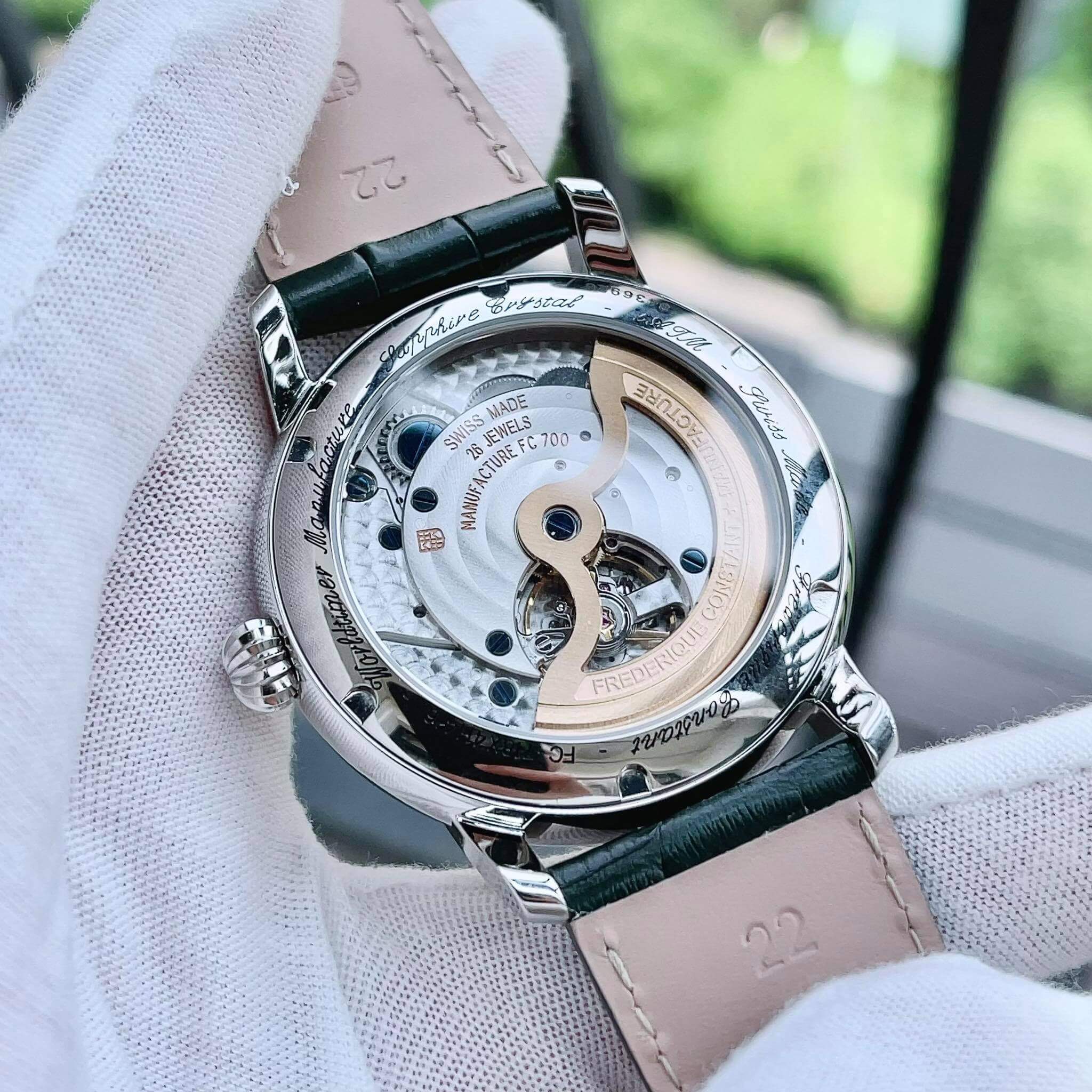 Ảnh 4 của Frederique Constant 42MM Worldtimer FC-718GRWM4H6 (FC718GRWM4H6)