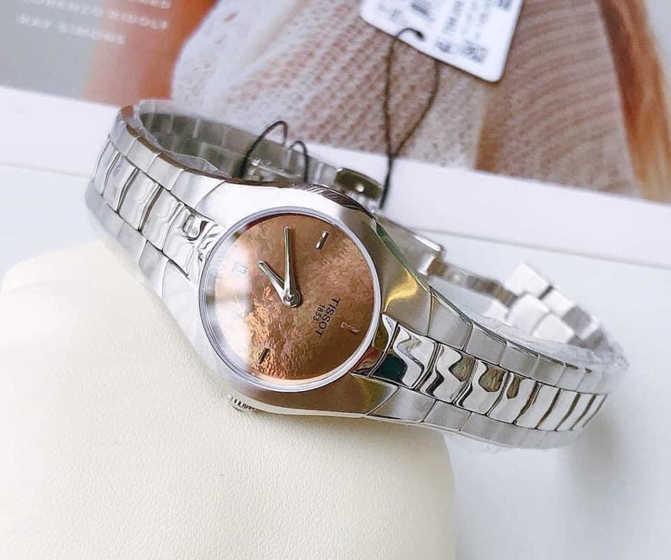 Ảnh 6 của (ĐỒNG HỒ NỮ) Tissot Lady Round Orange Dial Ladies Ladies T096.009.11.431.00 (T0960091143100) 26MM