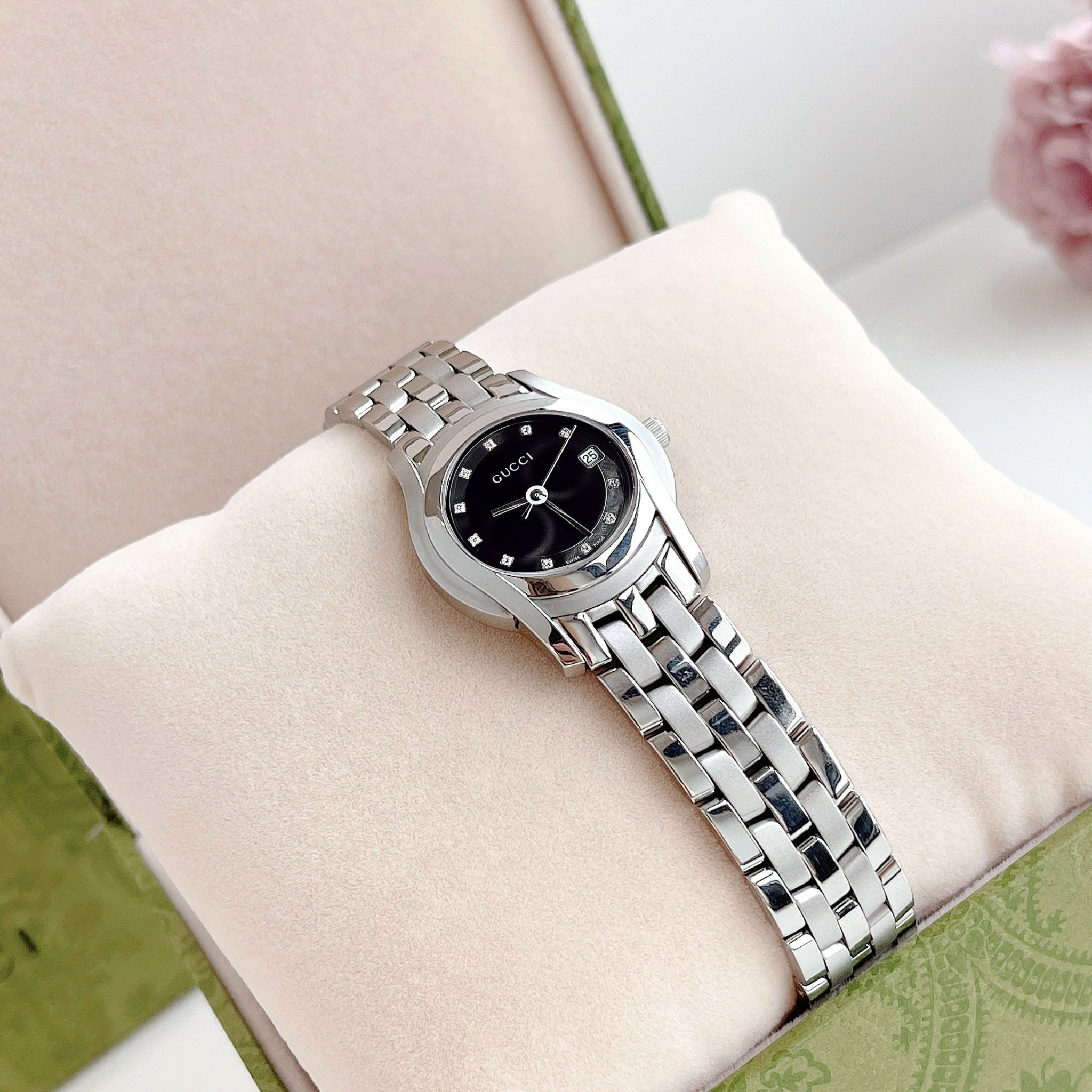 Ảnh 7 của (ĐỒNG HỒ NỮ) GUCCI 5505 G Class 27MM Black Dial Diamond Women Watch YA055504