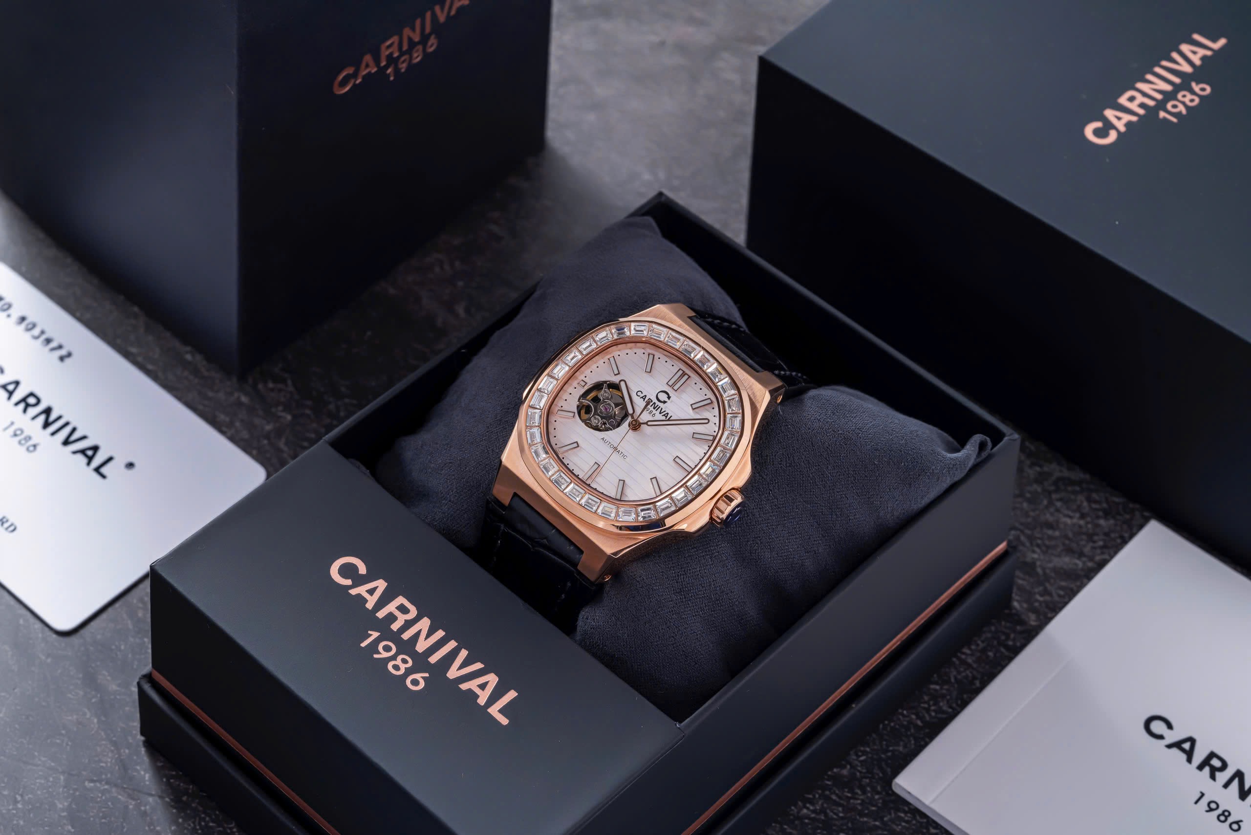 (ĐỒNG HỒ NAM) Carnival 8128G-VH-DD-D ( 8128G )