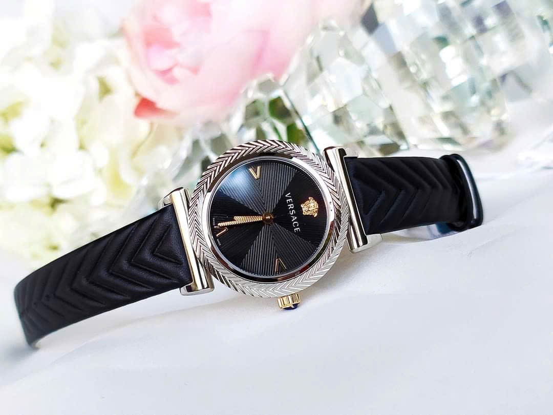 Ảnh 2 của (ĐỒNG HỒ NỮ) Versace V Motif Black Dial Black Leather VERE01620 35mm