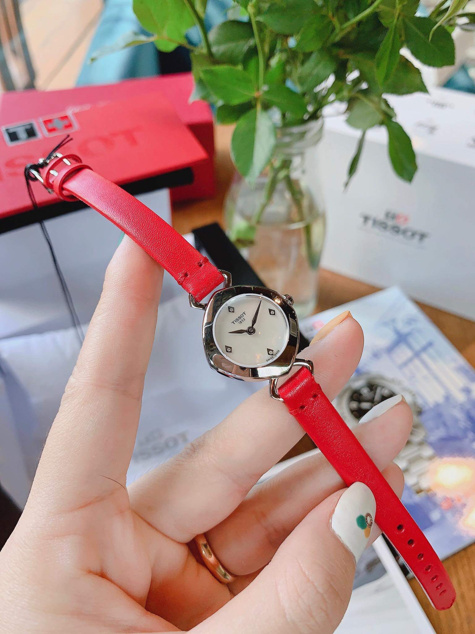 Ảnh 5 của Tissot T1131091611600