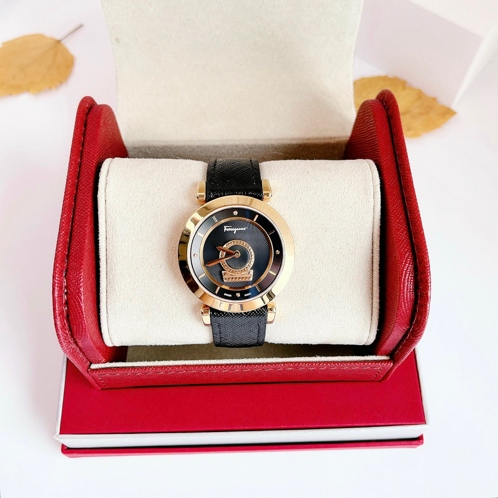 (ĐỒNG HỒ NỮ) Salvatore Ferragamo FQ4230015 Minuetto Analog Display , 36mm