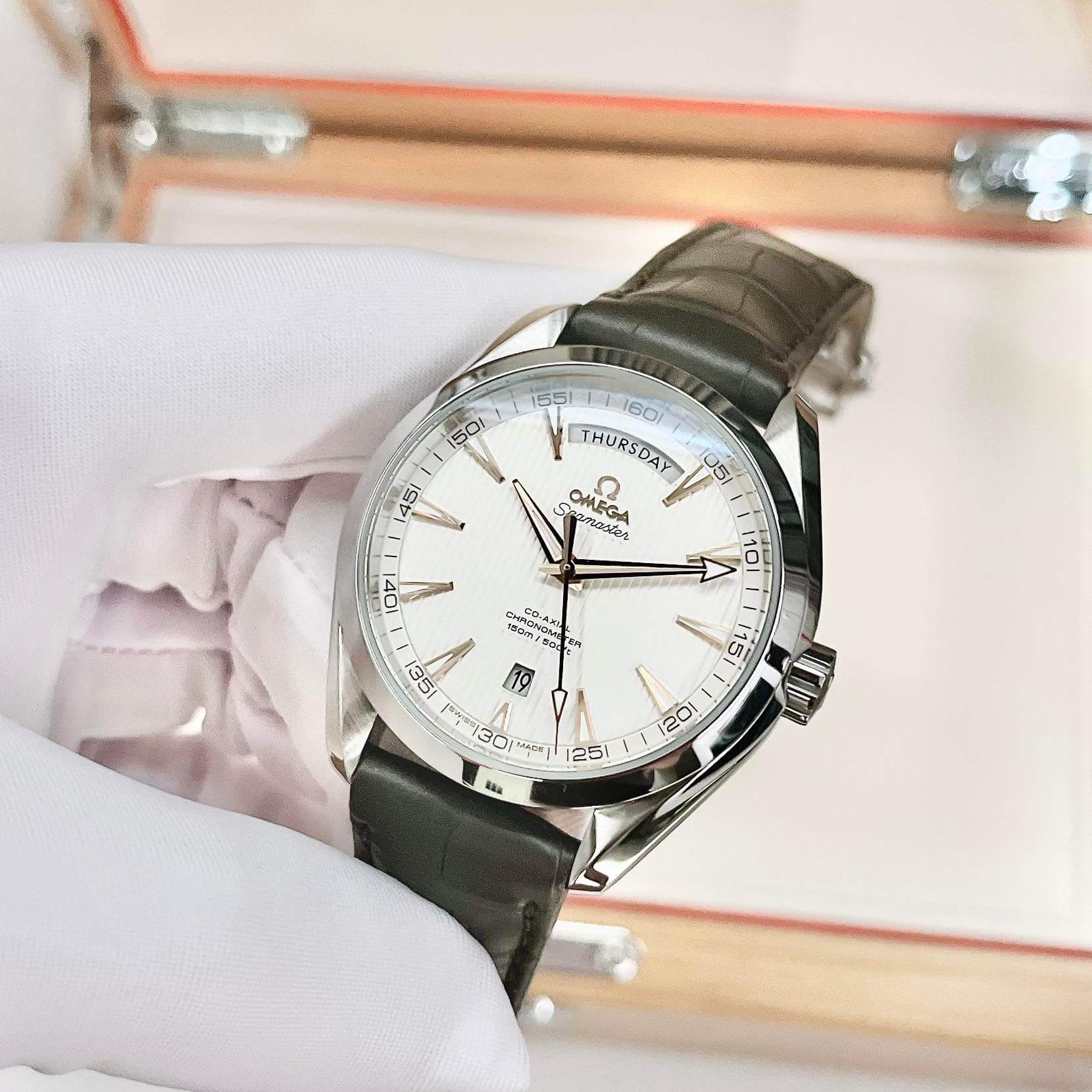 Ảnh 2 của (ĐỒNG HỒ NAM) (NEW) OMEGA AQUA TERRA 150M 231.13.42.22.02.001 CO‑AXIAL 41.5MM (23113422202001)