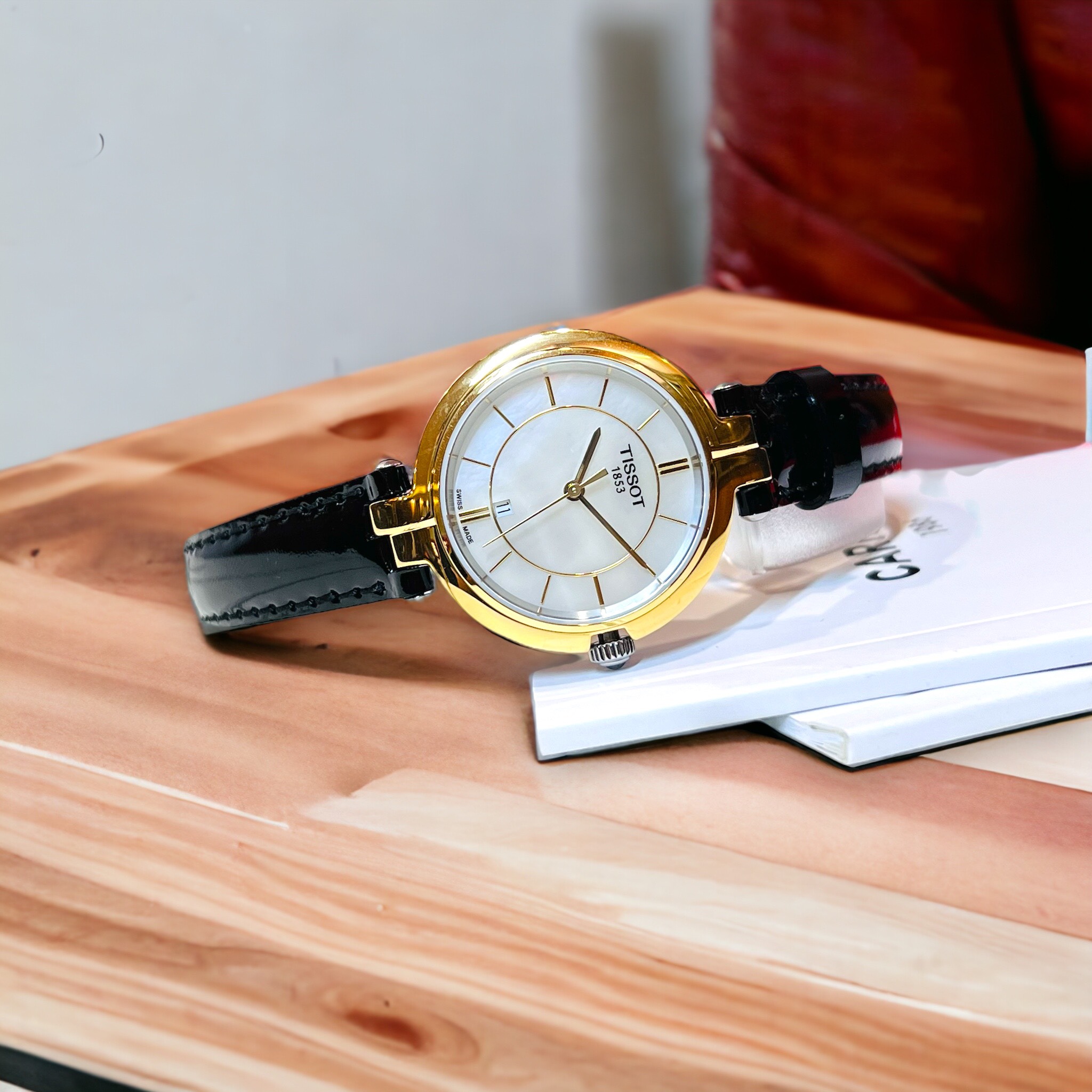 Ảnh 2 của (ĐỒNG HỒ NỮ) Tissot Flamingo T094.210.26.111.00 (T0942102611100) Watch 26mm
