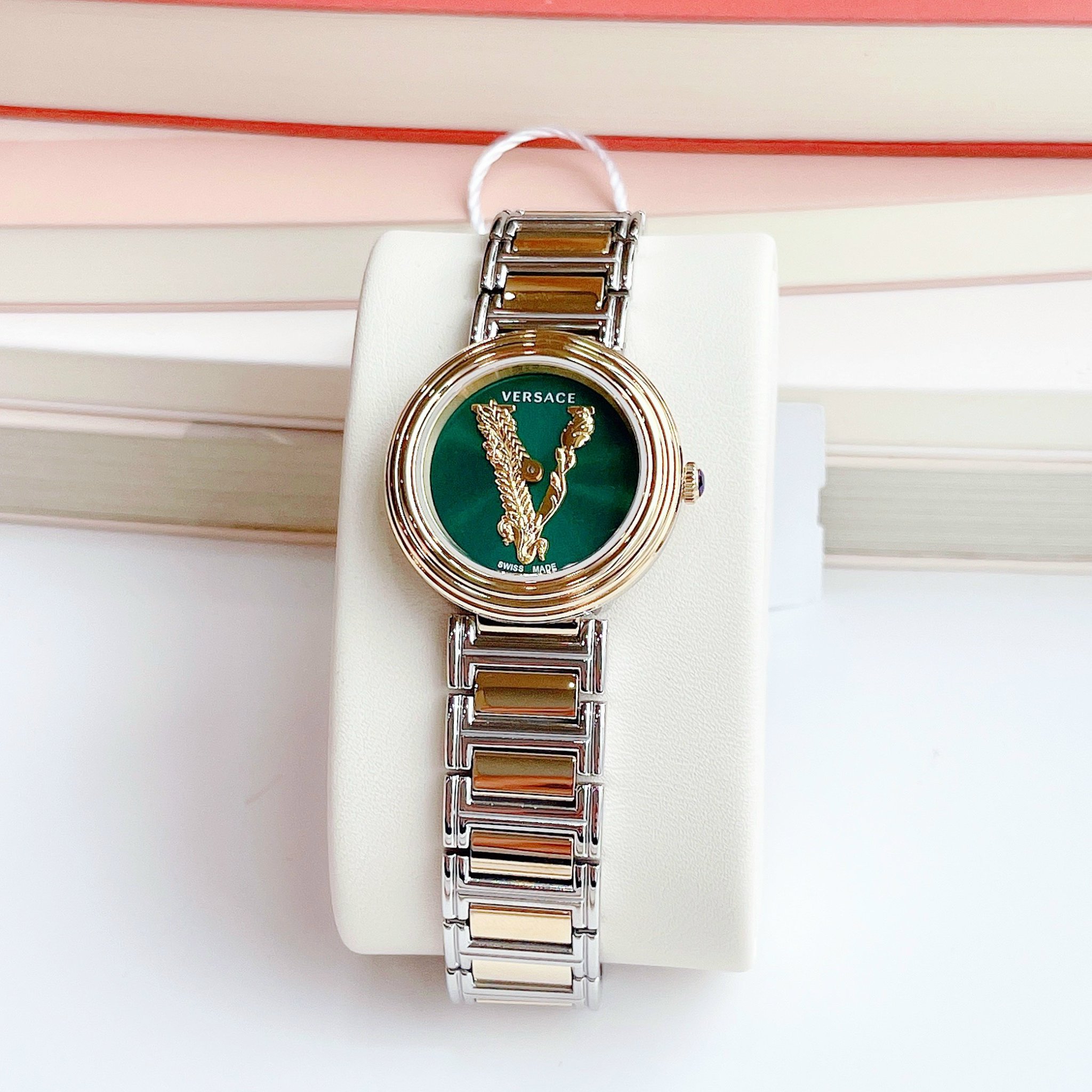 (ĐỒNG HỒ NỮ) VERSACE VIRTUS BRACELET WATCH 28mm VET300821