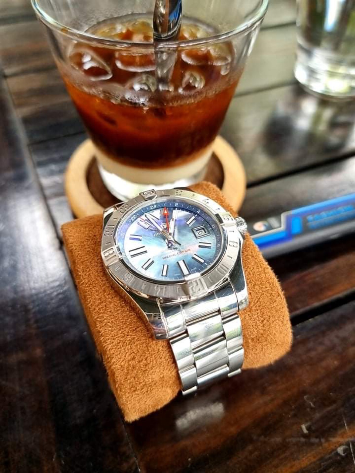 Ảnh 12 của [Deal Lướt] Đồng Hồ Nam Breitling Avenger 2 A32390 MOP Khảm Trai