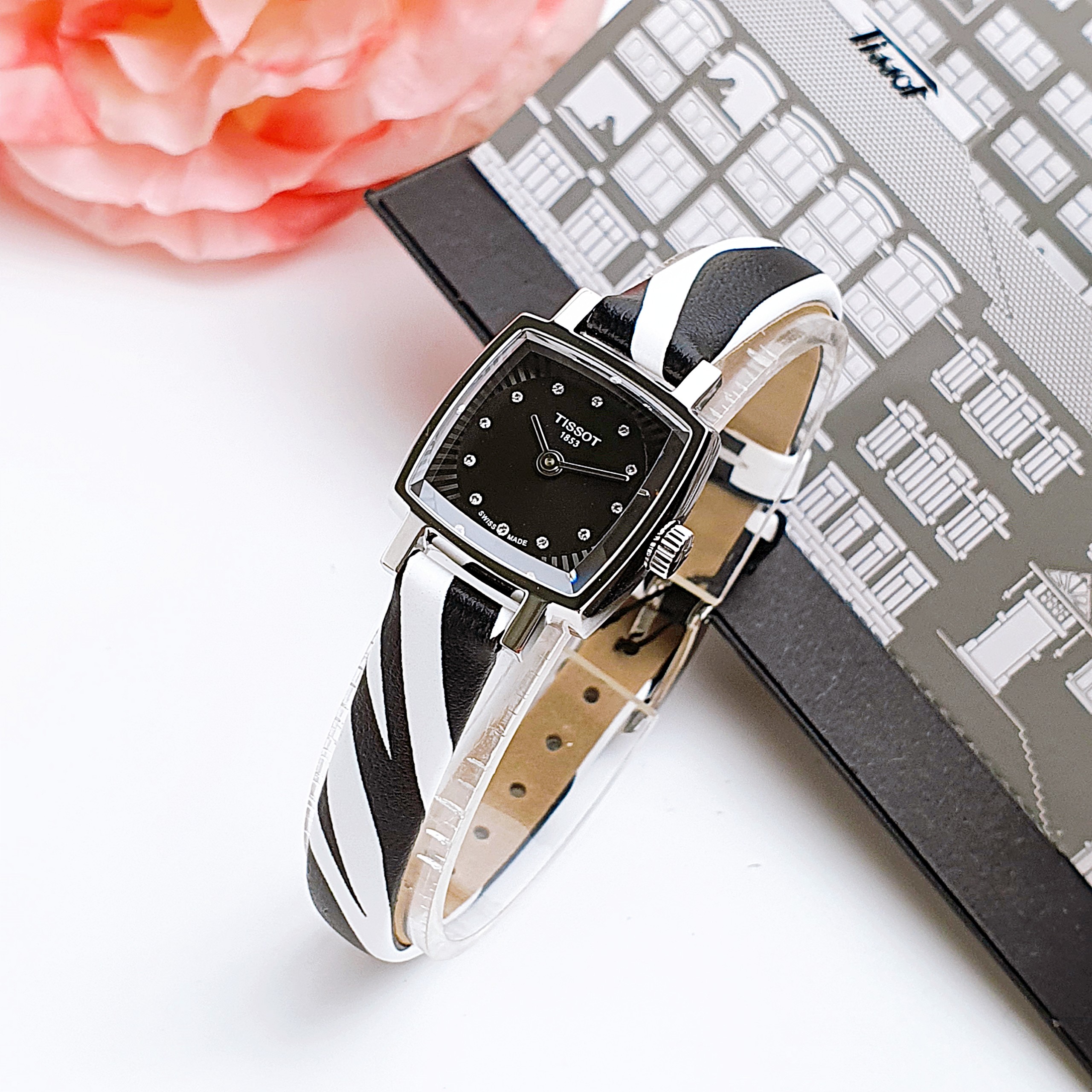 Ảnh 3 của (ĐỒNG HỒ NỮ) Tissot Lovely Quartz Diamond Black Dial Ladies Watch T058.109.17.056.00 (T0581091705600)