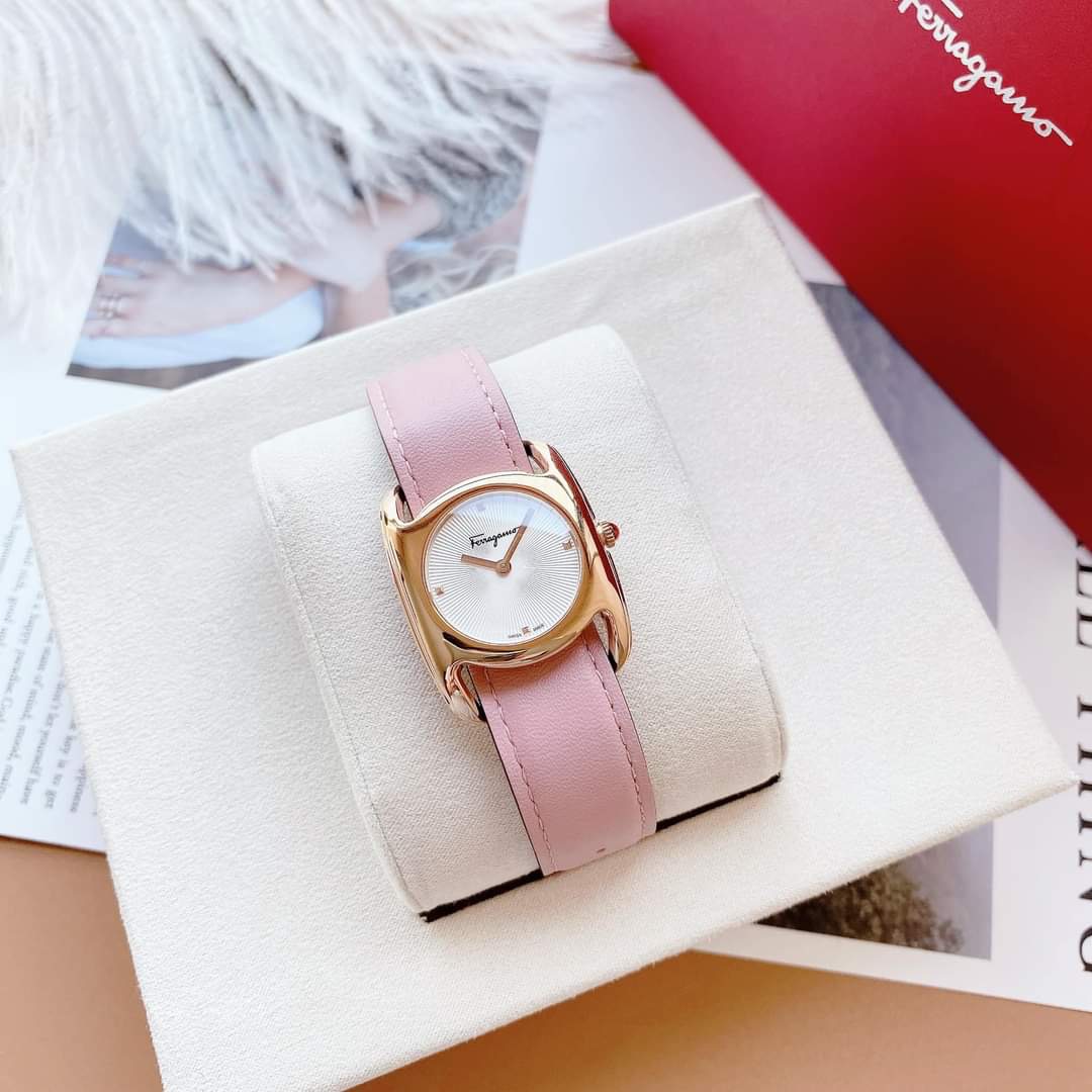 (ĐỒNG HỒ NỮ) Salvatore Ferragamo SFEL00519 Vara Leather Watch 28x34mm