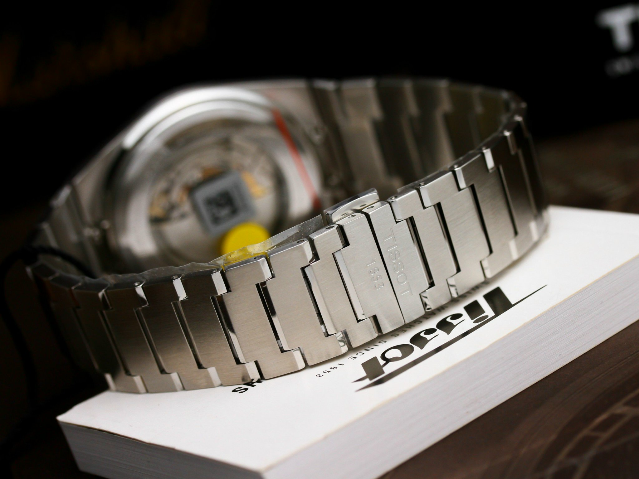 Ảnh 5 của (ĐỒNG HỒ NAM) Tissot PRX Powermatic 80 T137.407.11.051.00 (T1374071105100) 40mm