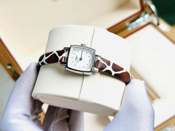 Ảnh 5 của (ĐỒNG HỒ NỮ) Tissot Quartz T058.109.17.036.00 Lovely ( T0581091703600 )