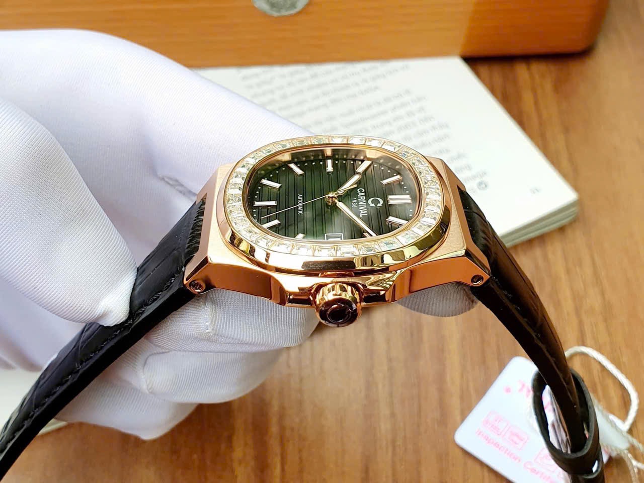 Ảnh 5 của (ĐỒNG HỒ NAM)  Carnival Nautilus 8108G 8108G-VH-DD-D